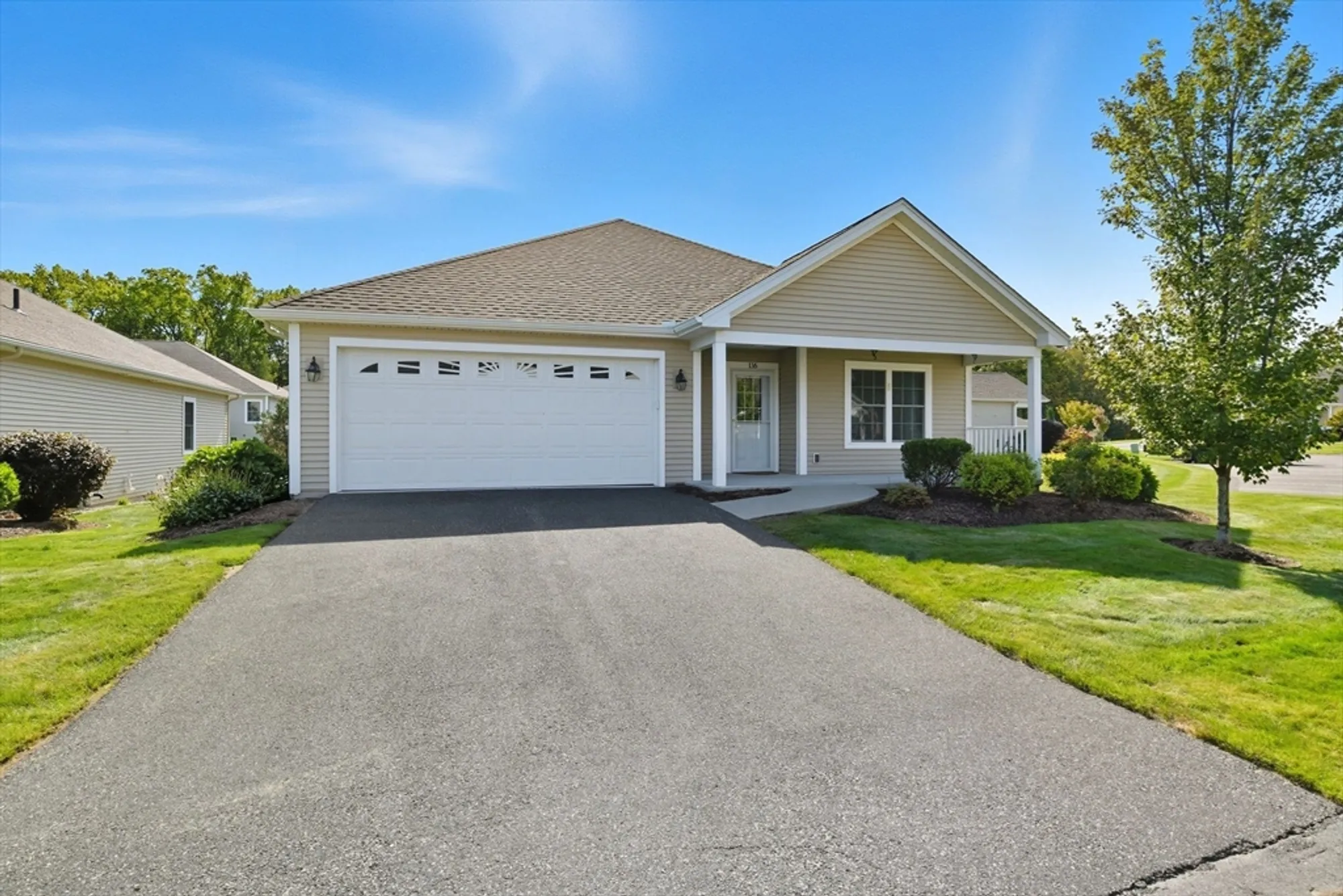 Property Slideshow image 2 of 39 | 116 cherry dr # 116, Wilbraham, MA, 01095