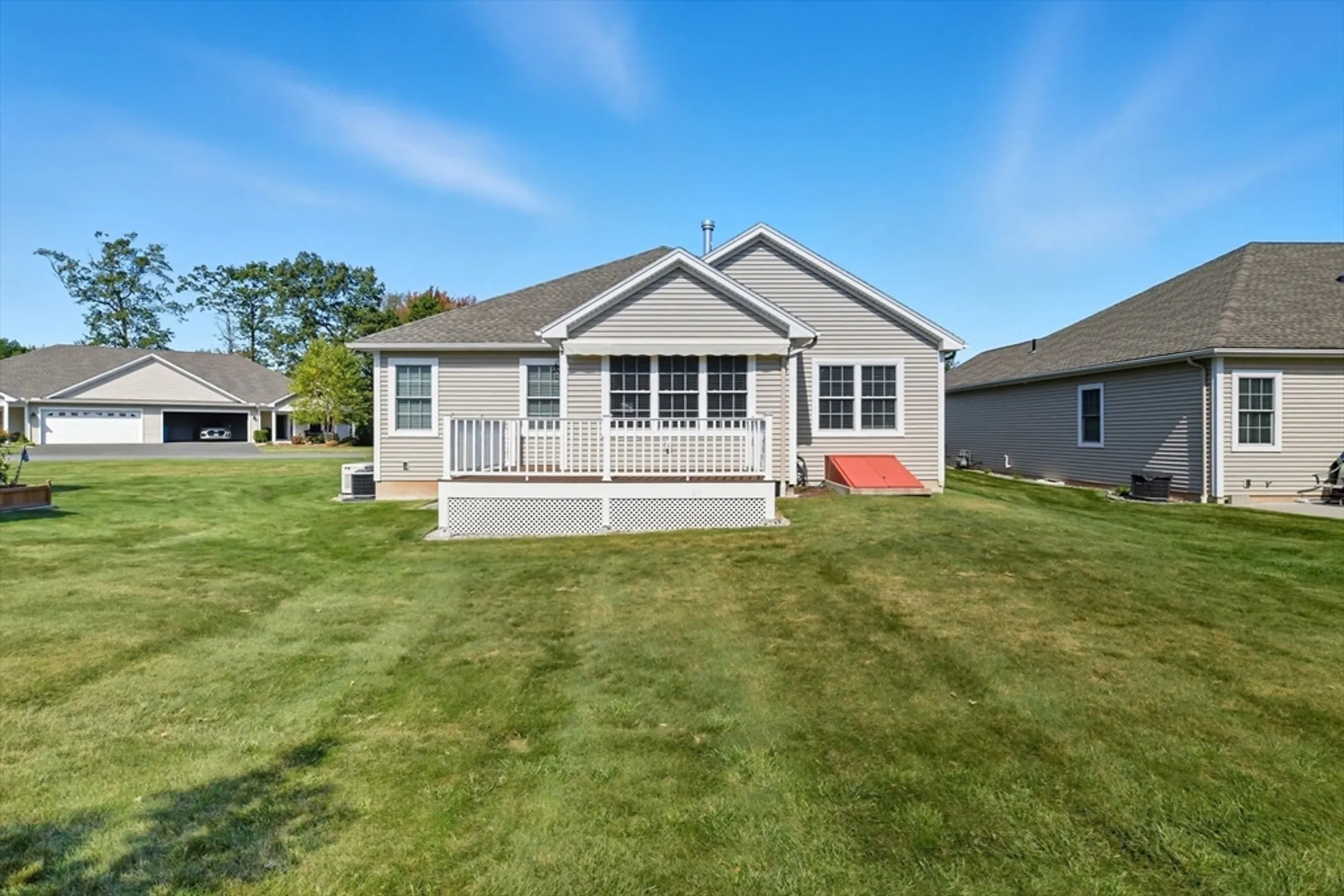 Property Slideshow image 34 of 39 | 116 cherry dr # 116, Wilbraham, MA, 01095