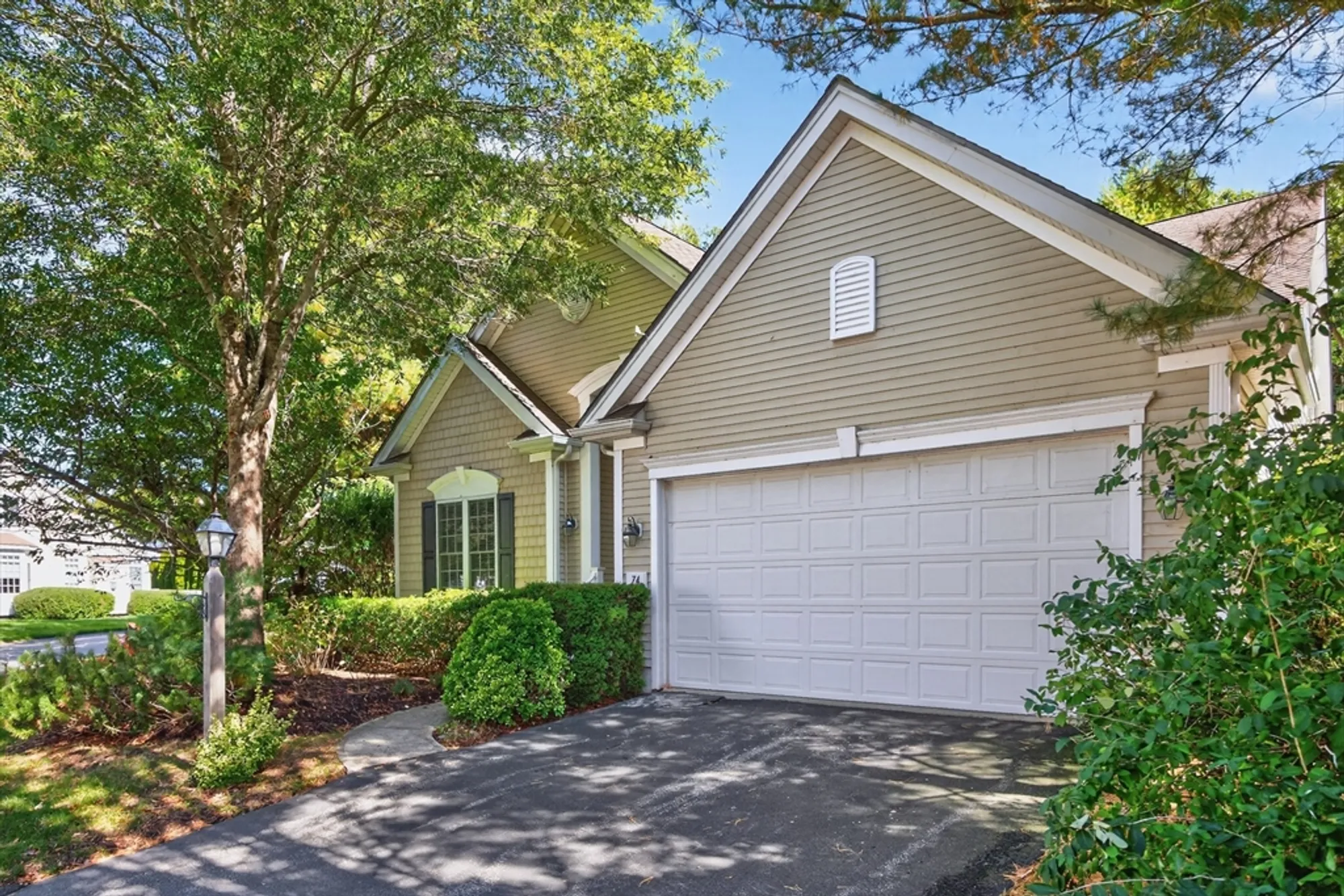 Property Slideshow image 33 of 37 | 74 champlain cir, Plymouth, MA, 02360