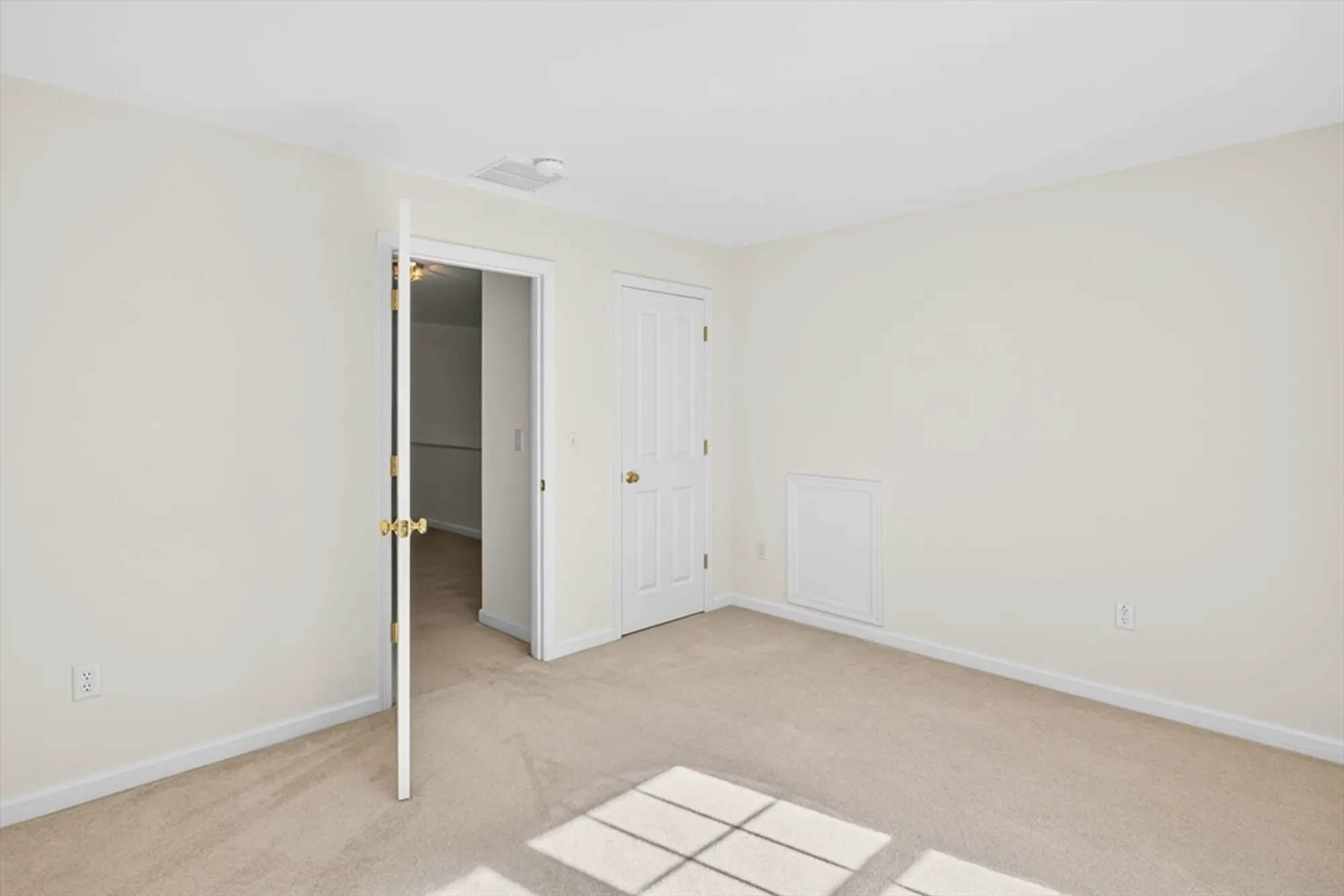 Property Slideshow image 25 of 37 | 74 champlain cir, Plymouth, MA, 02360