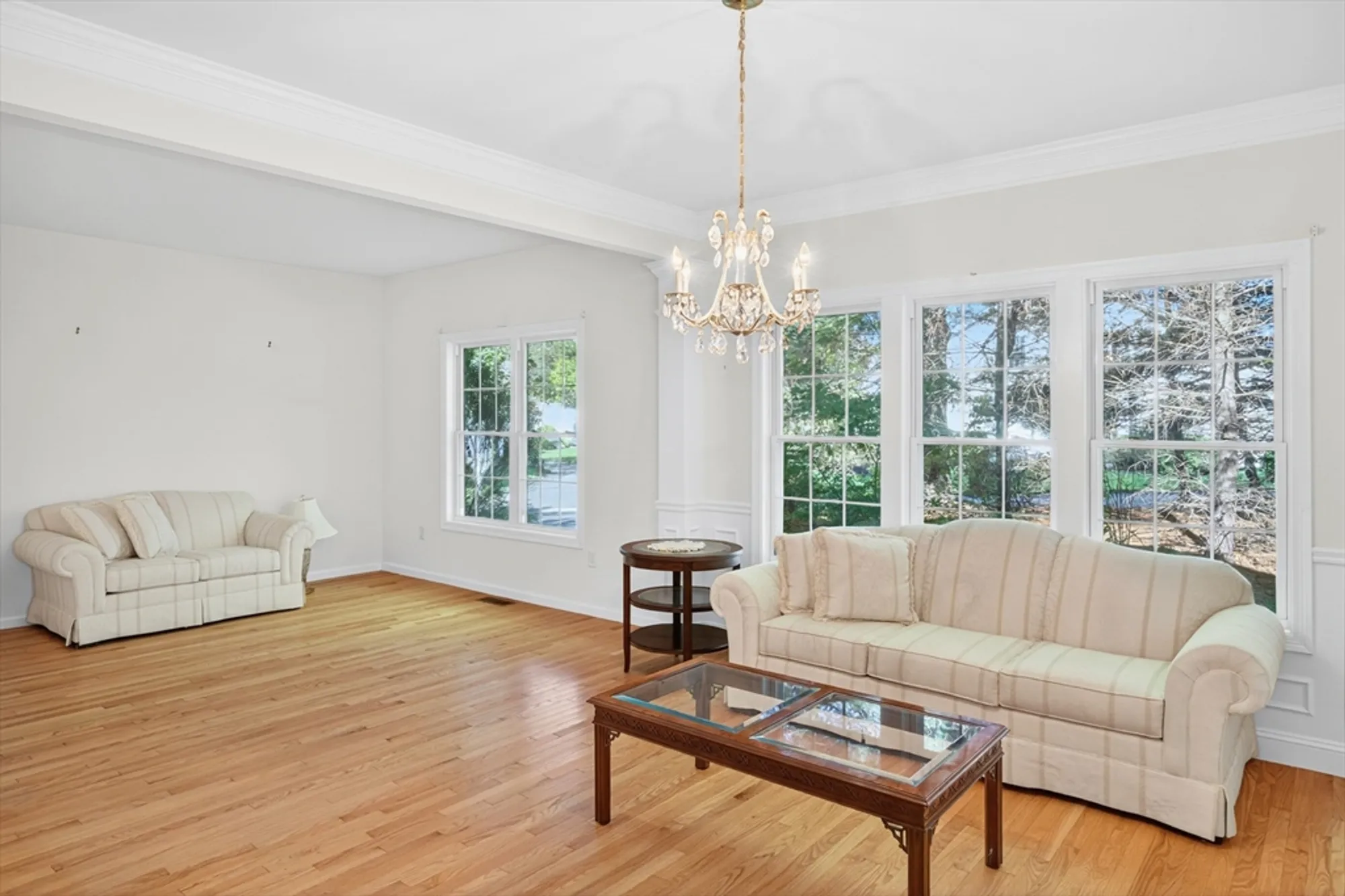 Property Slideshow image 6 of 37 | 74 champlain cir, Plymouth, MA, 02360