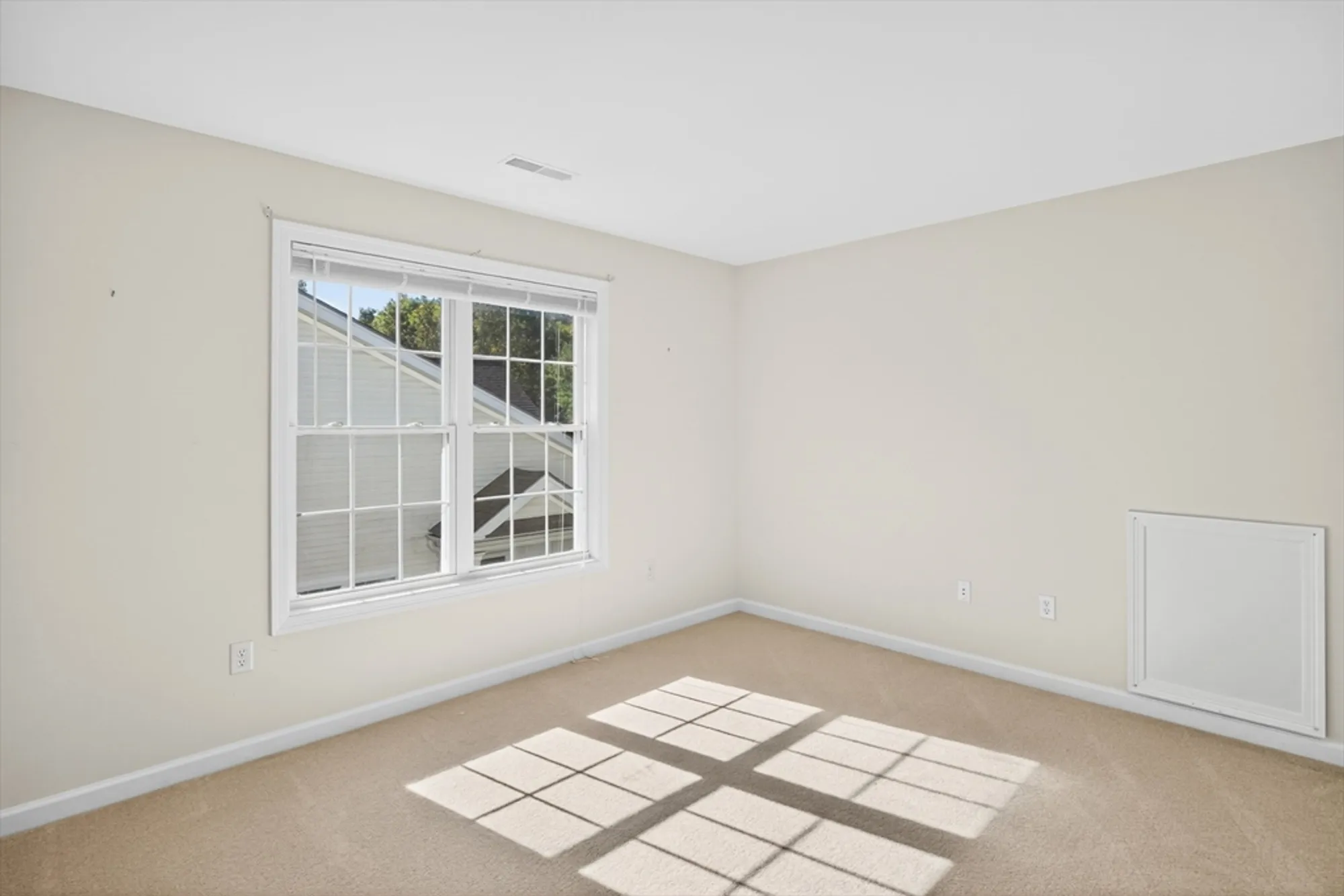 Property Slideshow image 24 of 37 | 74 champlain cir, Plymouth, MA, 02360