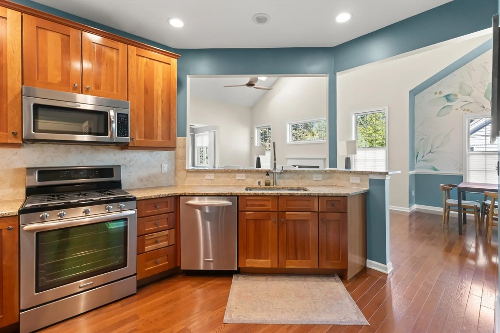 Property Slideshow image 8 of 41 | 42 hopkins cir # 42, Methuen, MA, 01844