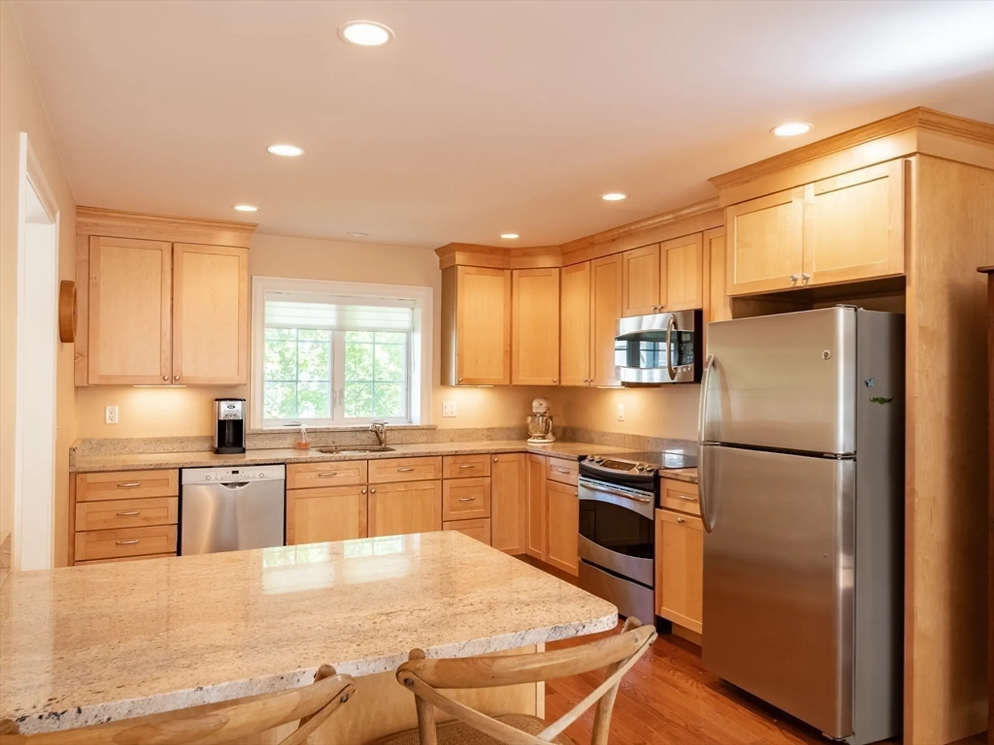 Property Slideshow image 6 of 42 | 6 carriage ln # 6, Duxbury, MA, 02332