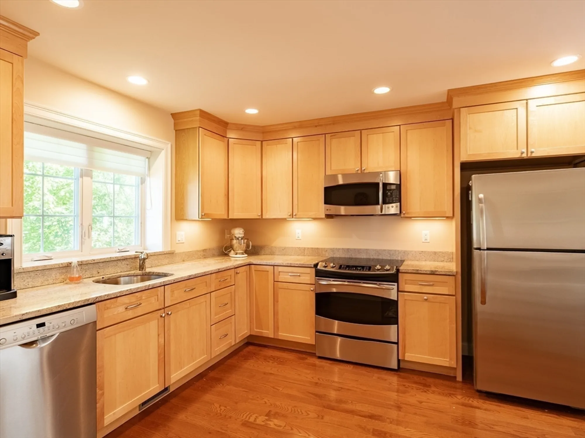 Property Slideshow image 7 of 42 | 6 carriage ln # 6, Duxbury, MA, 02332