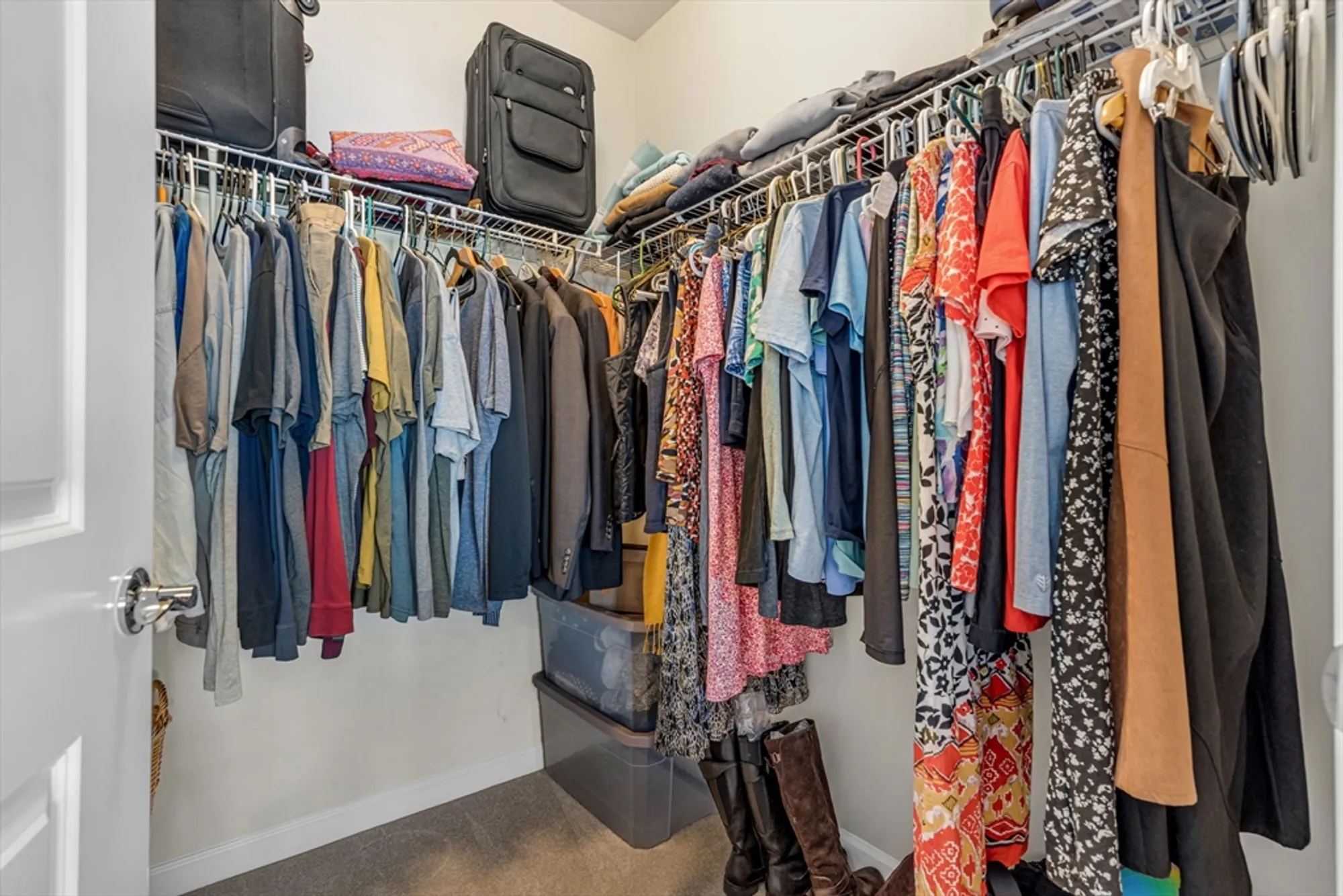 Property Slideshow image 11 of 34 | 11302 peters farm way # 11302, Westborough, MA, 01581