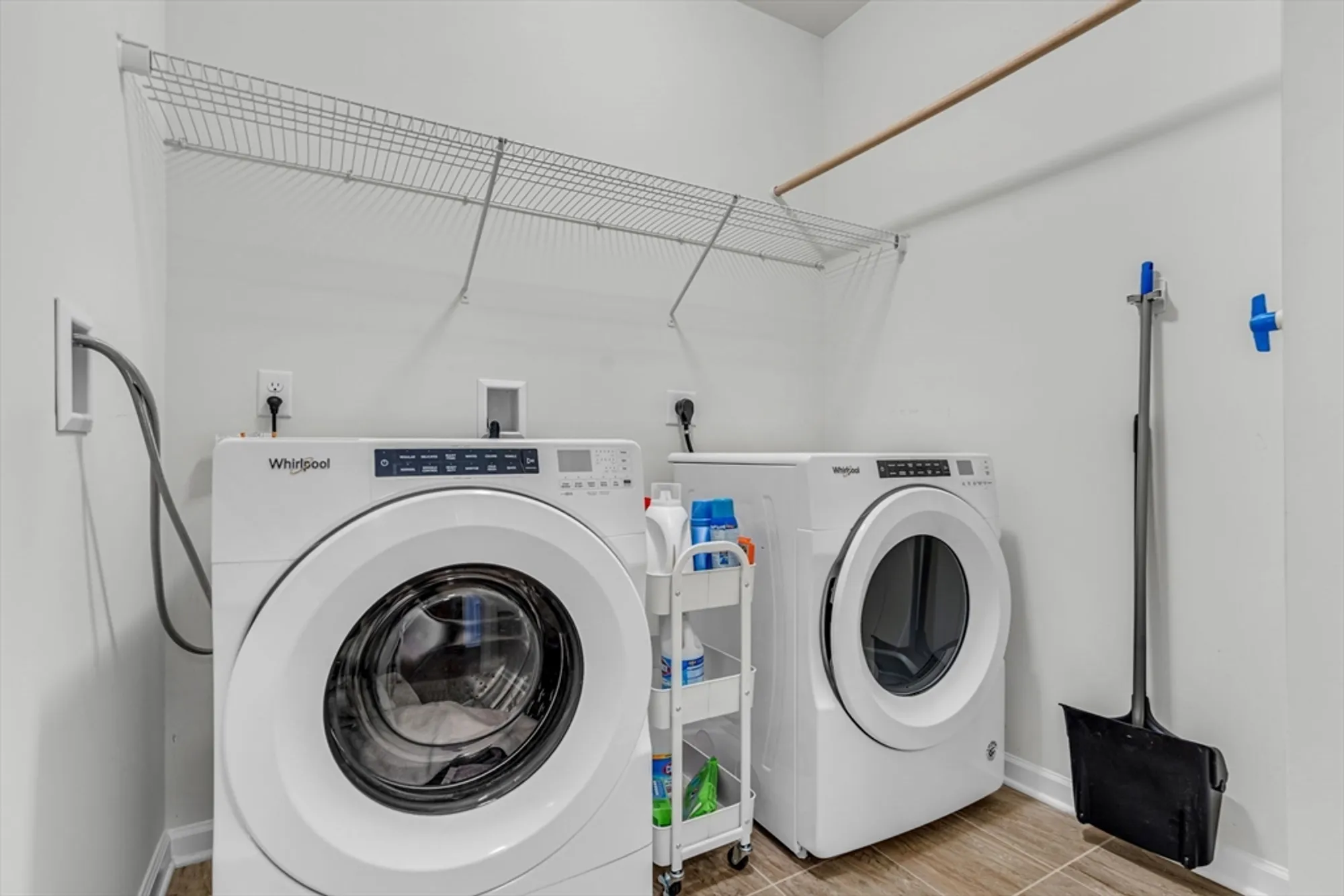 Property Slideshow image 15 of 34 | 11302 peters farm way # 11302, Westborough, MA, 01581