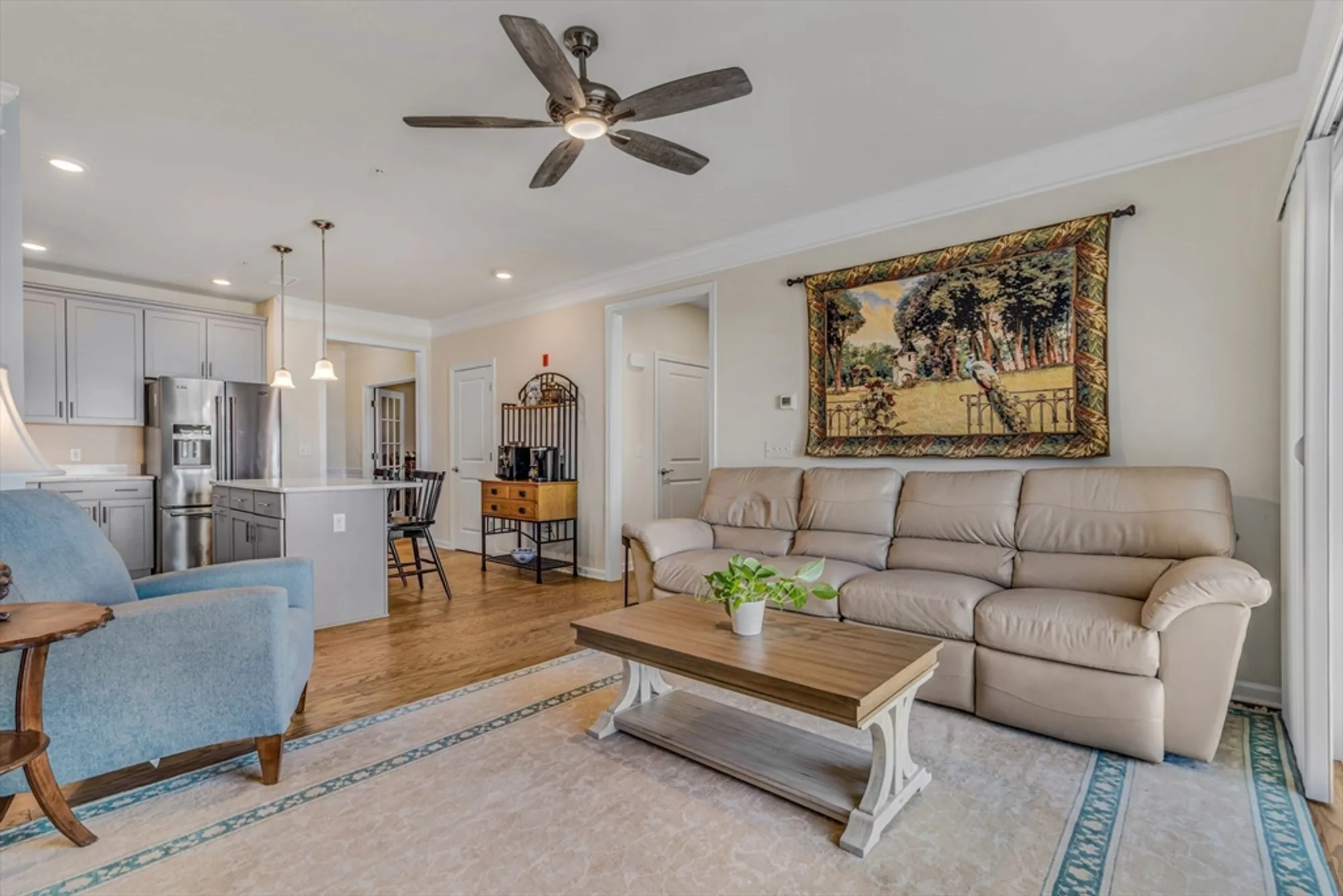 Property Slideshow image 2 of 34 | 11302 peters farm way # 11302, Westborough, MA, 01581