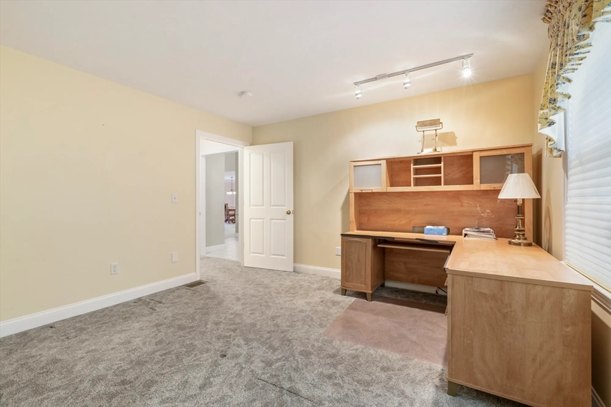 Property Slideshow image 18 of 34 | 92 horne way # 92, Millbury, MA, 01527