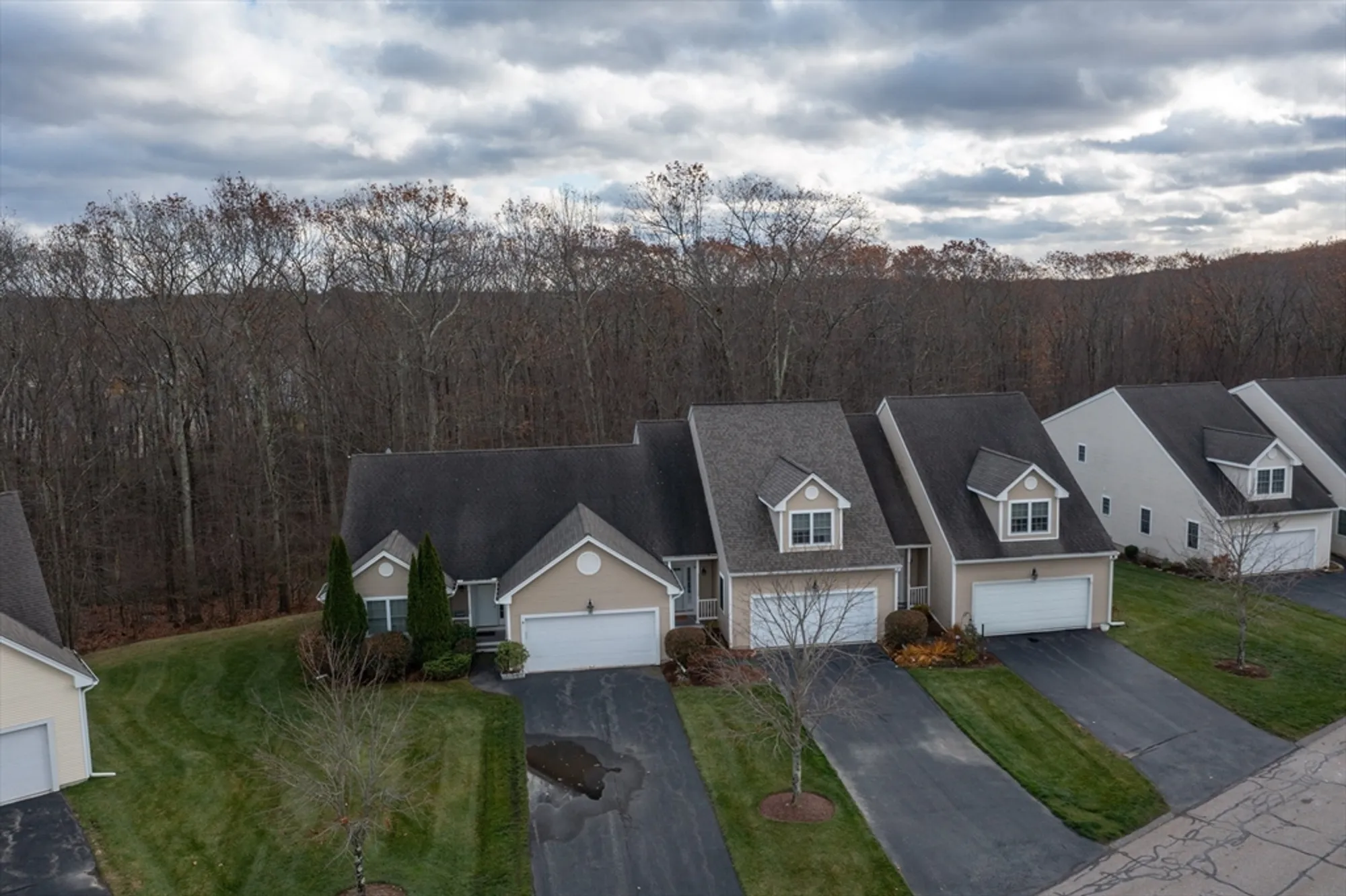 Property Slideshow image 29 of 34 | 92 horne way # 92, Millbury, MA, 01527