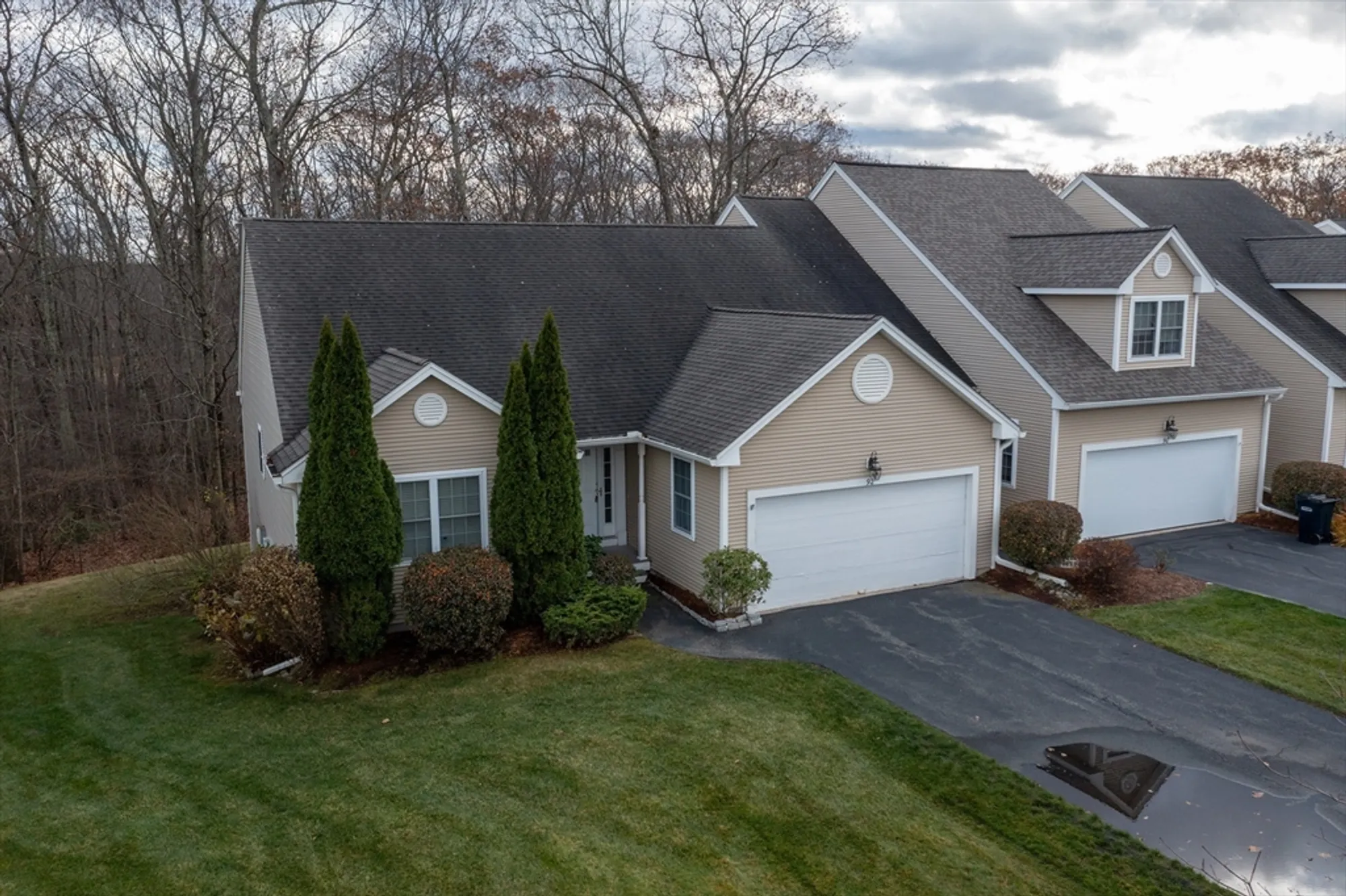 Property Slideshow image 27 of 34 | 92 horne way # 92, Millbury, MA, 01527