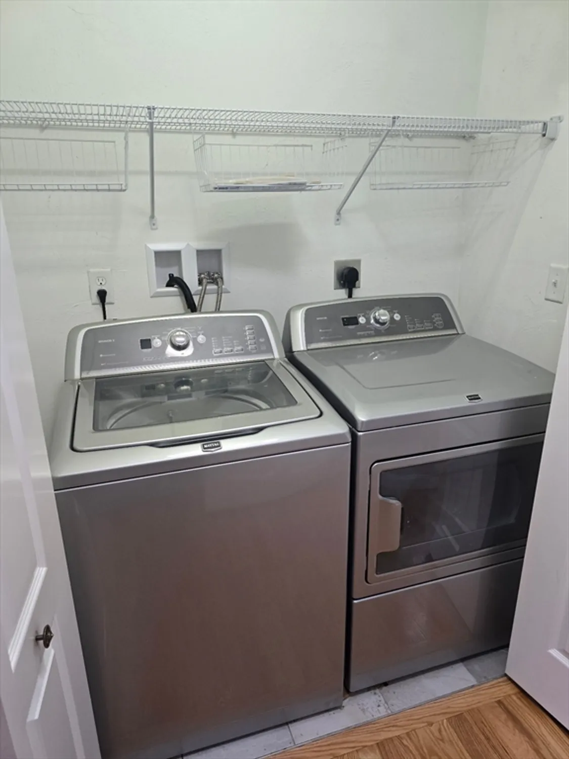 Property Slideshow image 21 of 35 | 28 brierly cir # 28, Millbury, MA, 01527