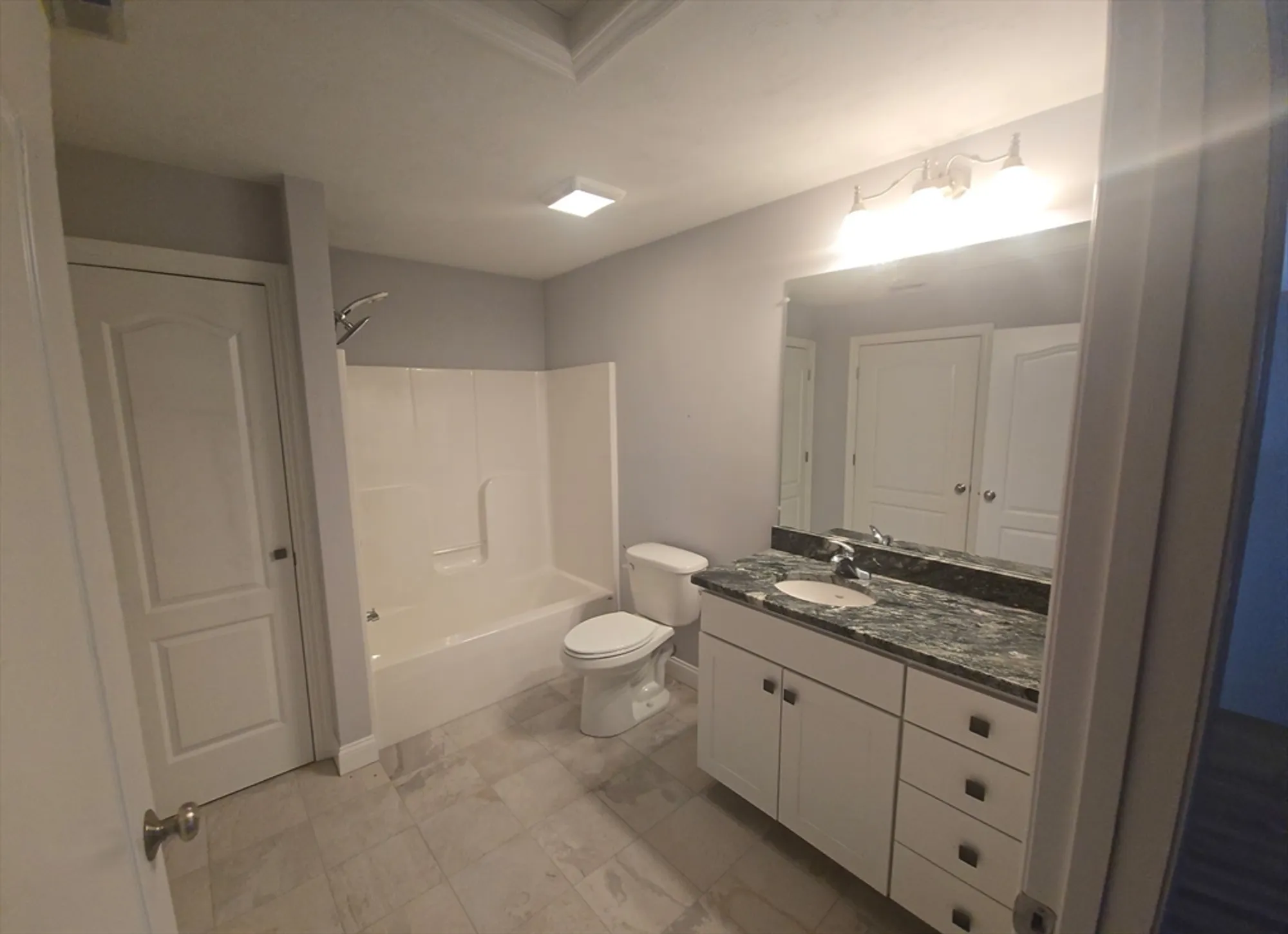 Property Slideshow image 28 of 35 | 28 brierly cir # 28, Millbury, MA, 01527