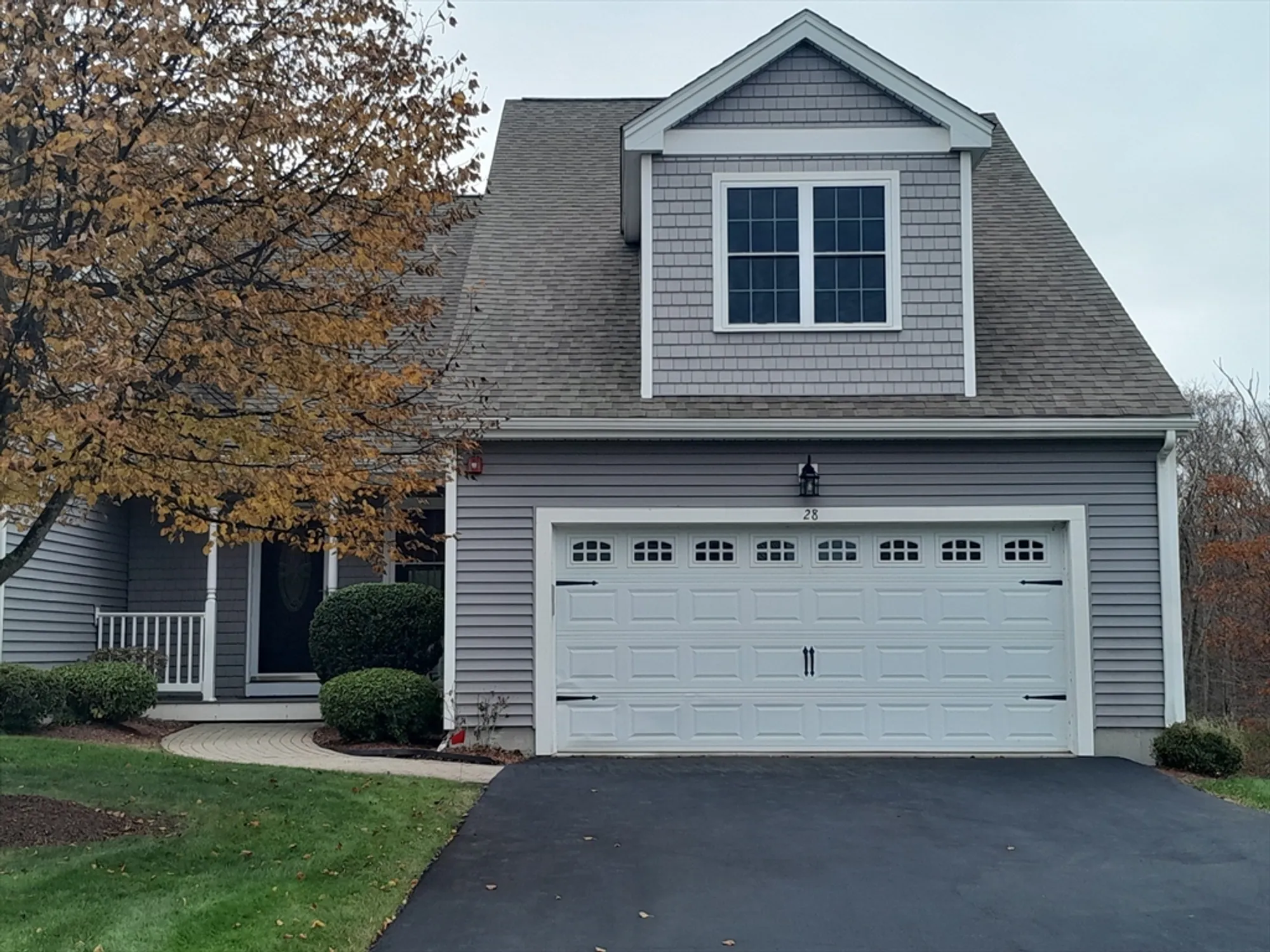 Property Slideshow image 1 of 35 | 28 brierly cir # 28, Millbury, MA, 01527