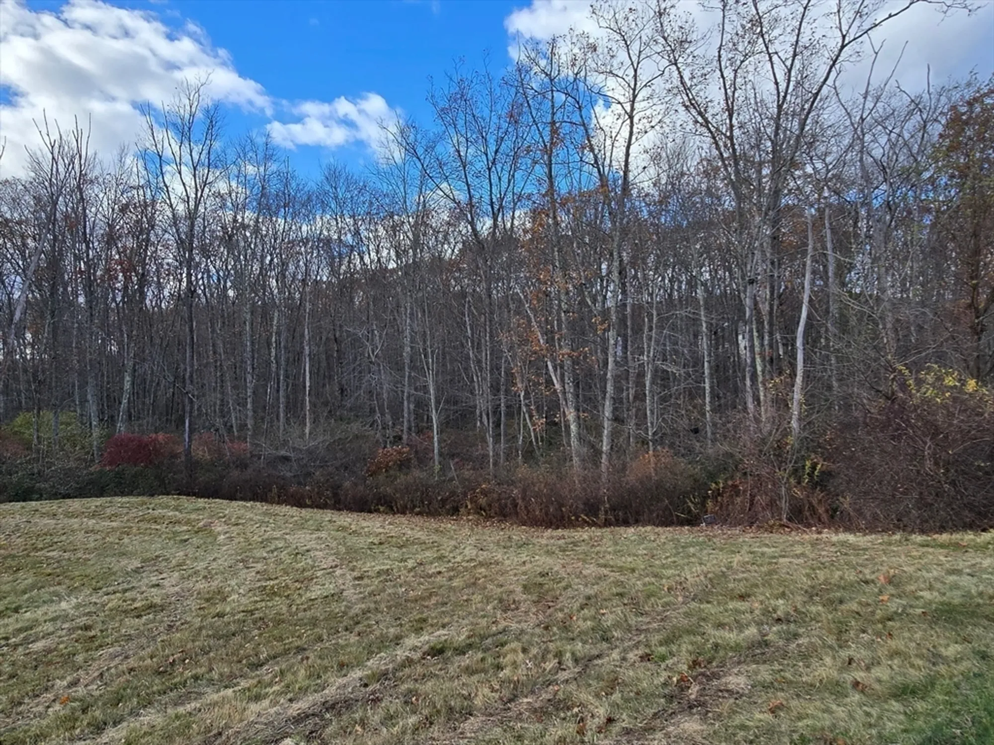 Property Slideshow image 9 of 35 | 28 brierly cir # 28, Millbury, MA, 01527