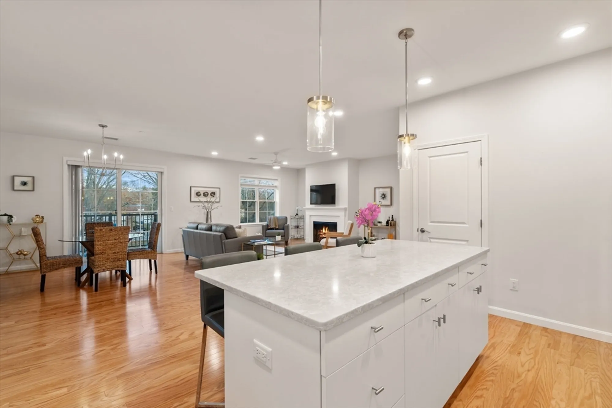 Property Slideshow image 11 of 42 | 50 coppersmith way 5-211, Canton, MA, 02021