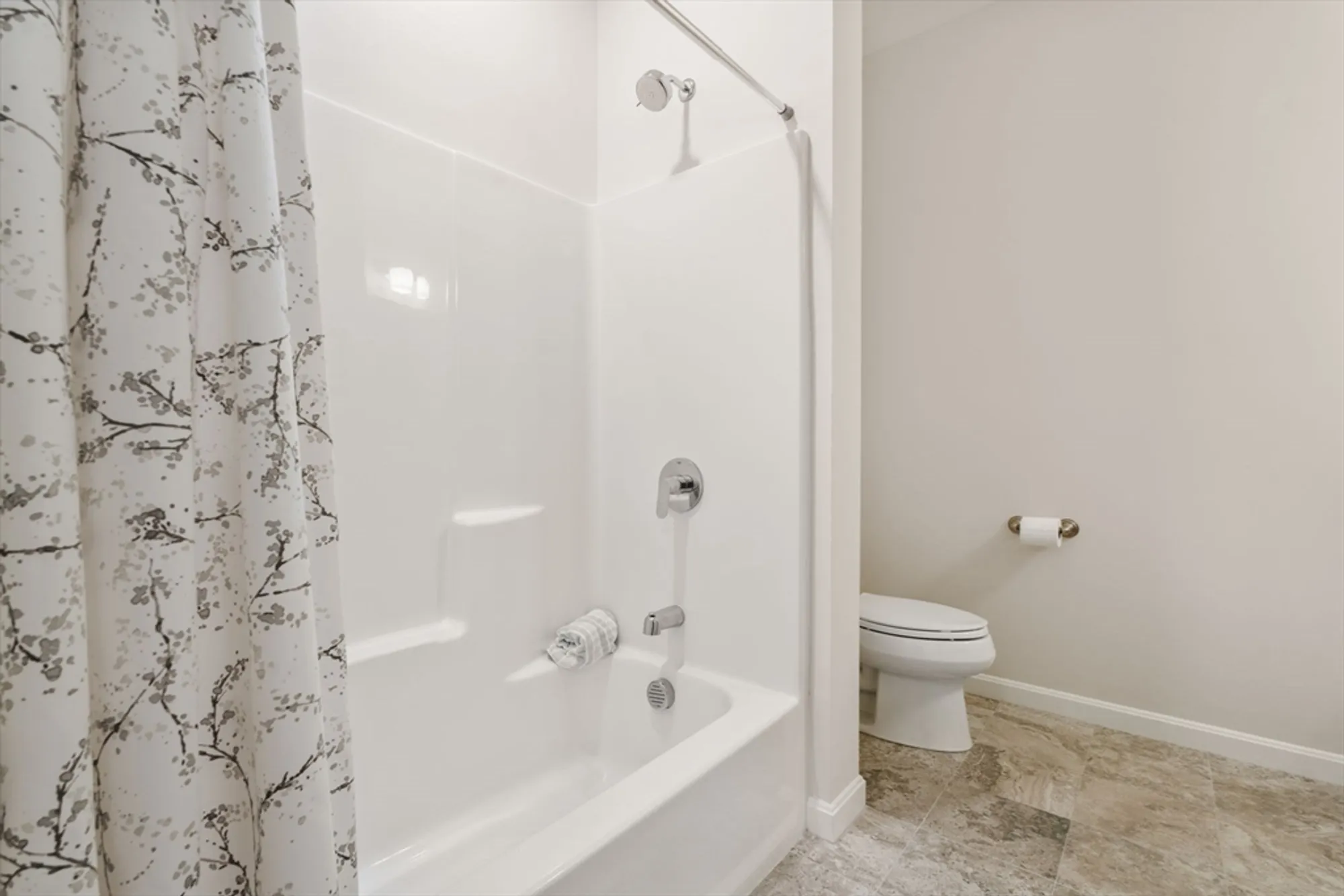 Property Slideshow image 19 of 42 | 50 coppersmith way 5-211, Canton, MA, 02021