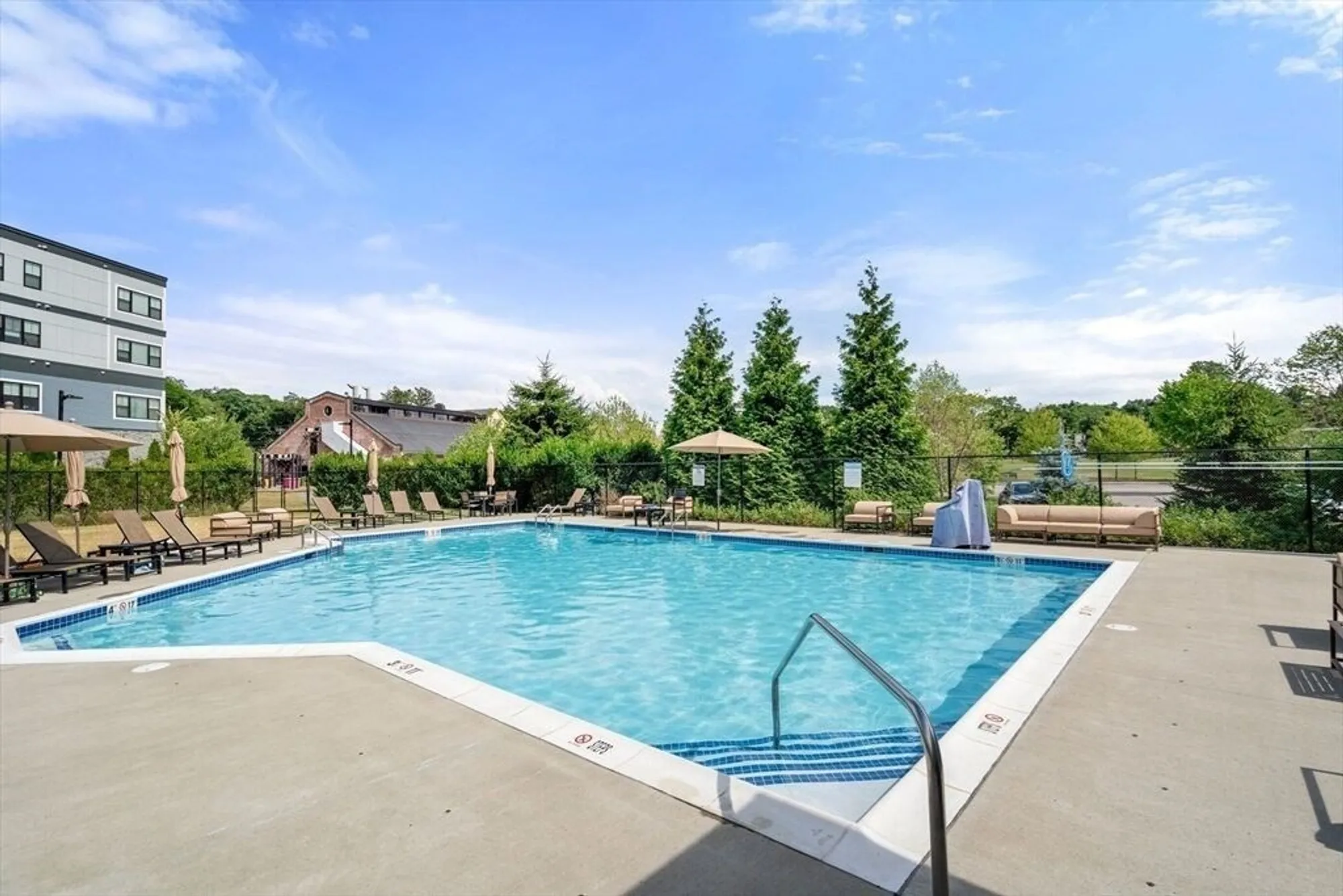 Property Slideshow image 35 of 42 | 50 coppersmith way 5-211, Canton, MA, 02021