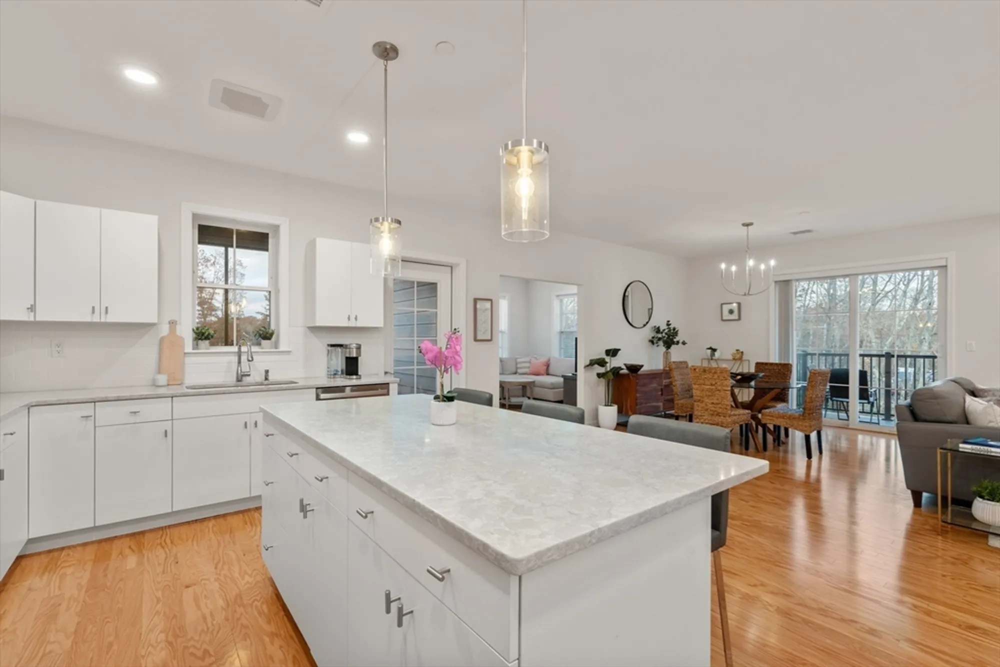 Property Slideshow image 7 of 42 | 50 coppersmith way 5-211, Canton, MA, 02021
