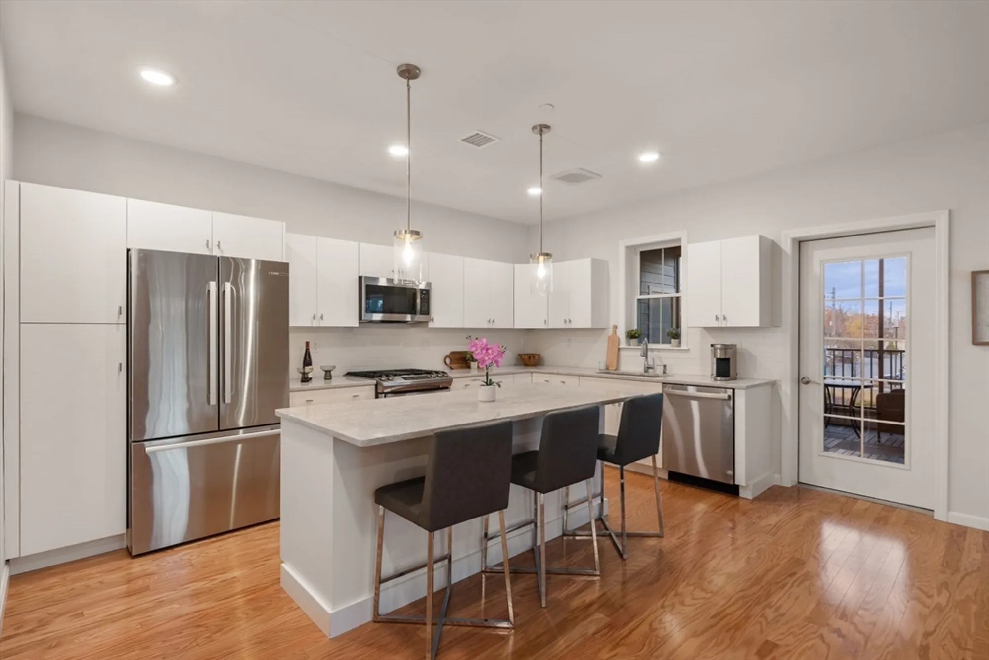 Property Slideshow image 9 of 42 | 50 coppersmith way 5-211, Canton, MA, 02021