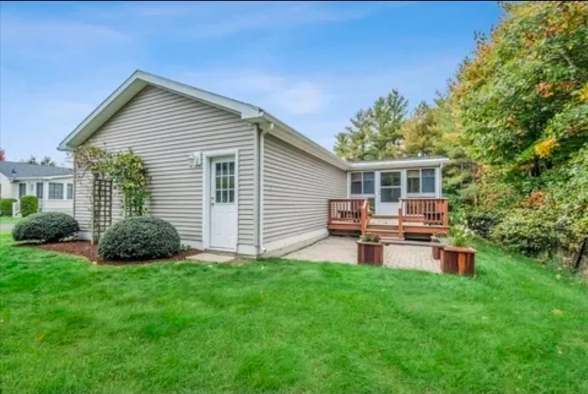 Property Slideshow image 2 of 2 | 3905 pheasant ln, Middleboro, MA, 02346