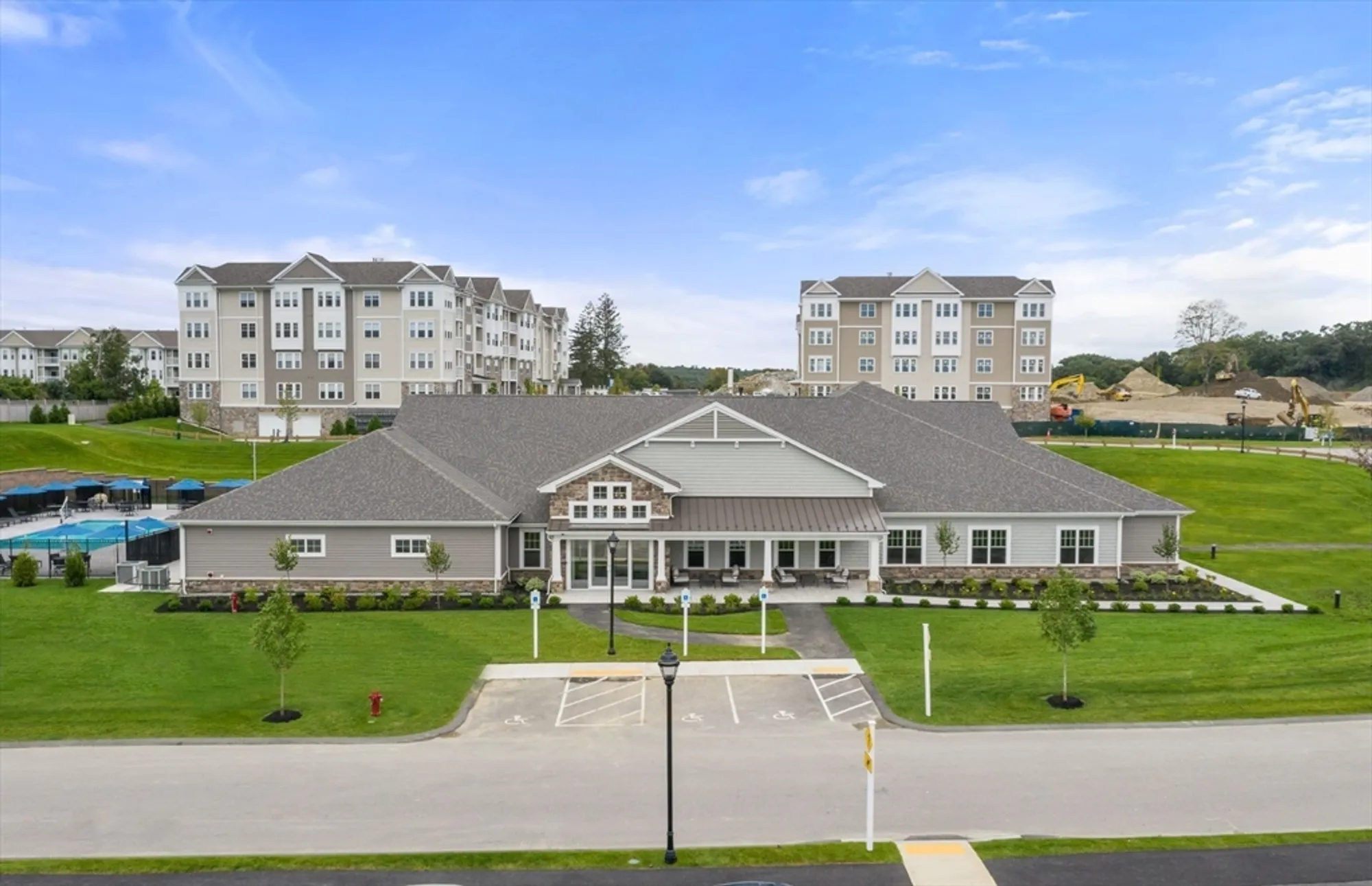 Property Slideshow image 13 of 21 | 5 peters farm way # 106, Westborough, MA, 01581