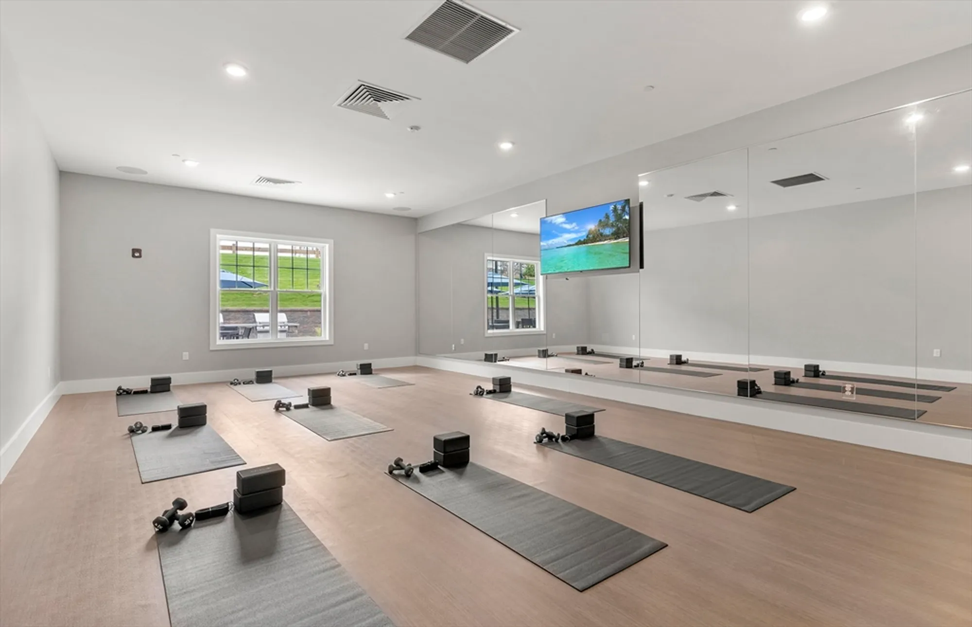 Property Slideshow image 34 of 40 | 5 peters farm way # 213, Westborough, MA, 01581