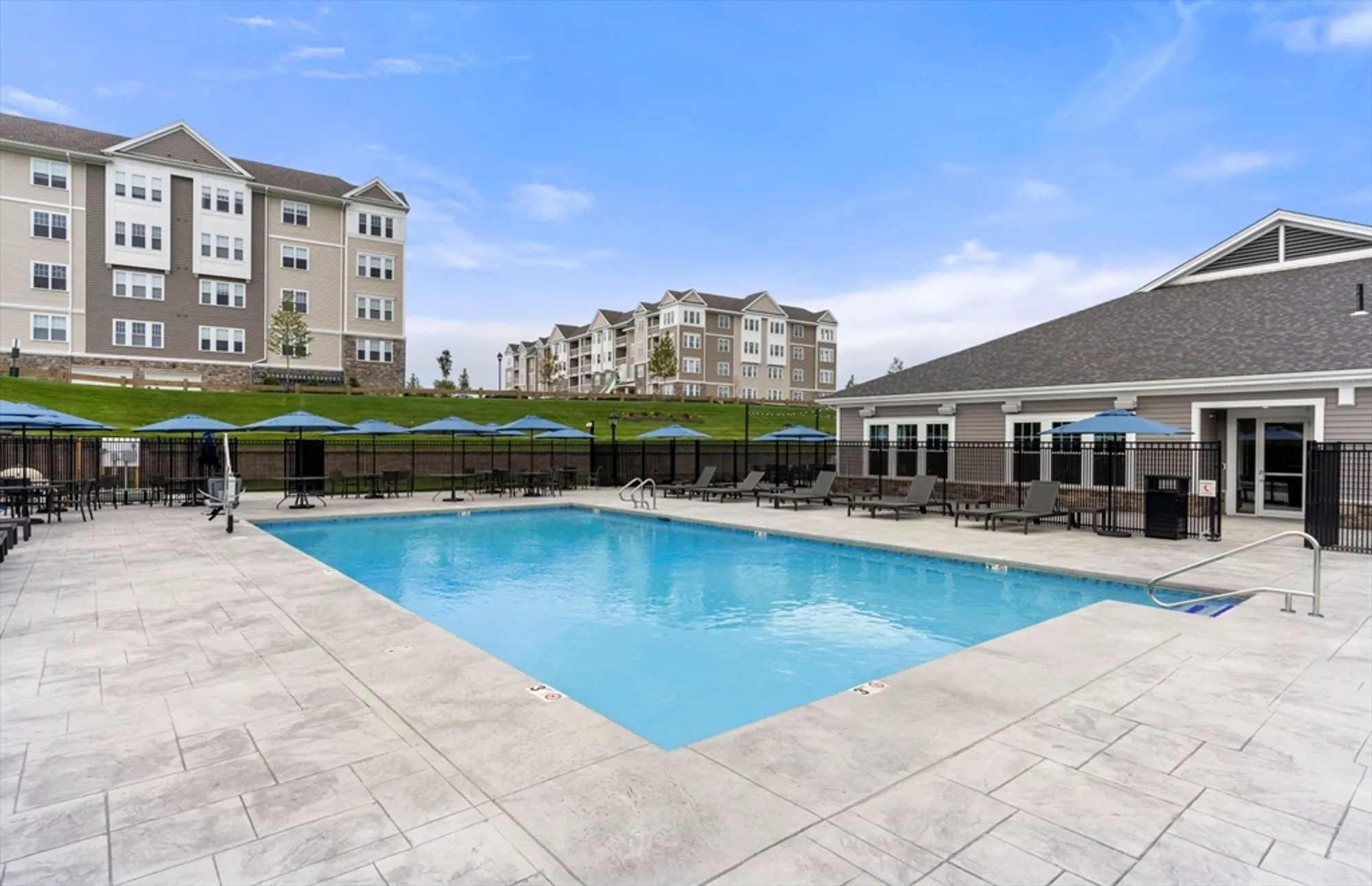 Property Slideshow image 22 of 32 | 5 peters farm way # 212, Westborough, MA, 01581