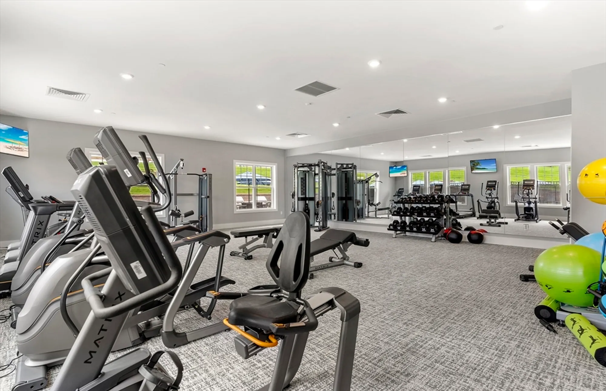 Property Slideshow image 21 of 26 | 5 peters farm way # 105, Westborough, MA, 01581