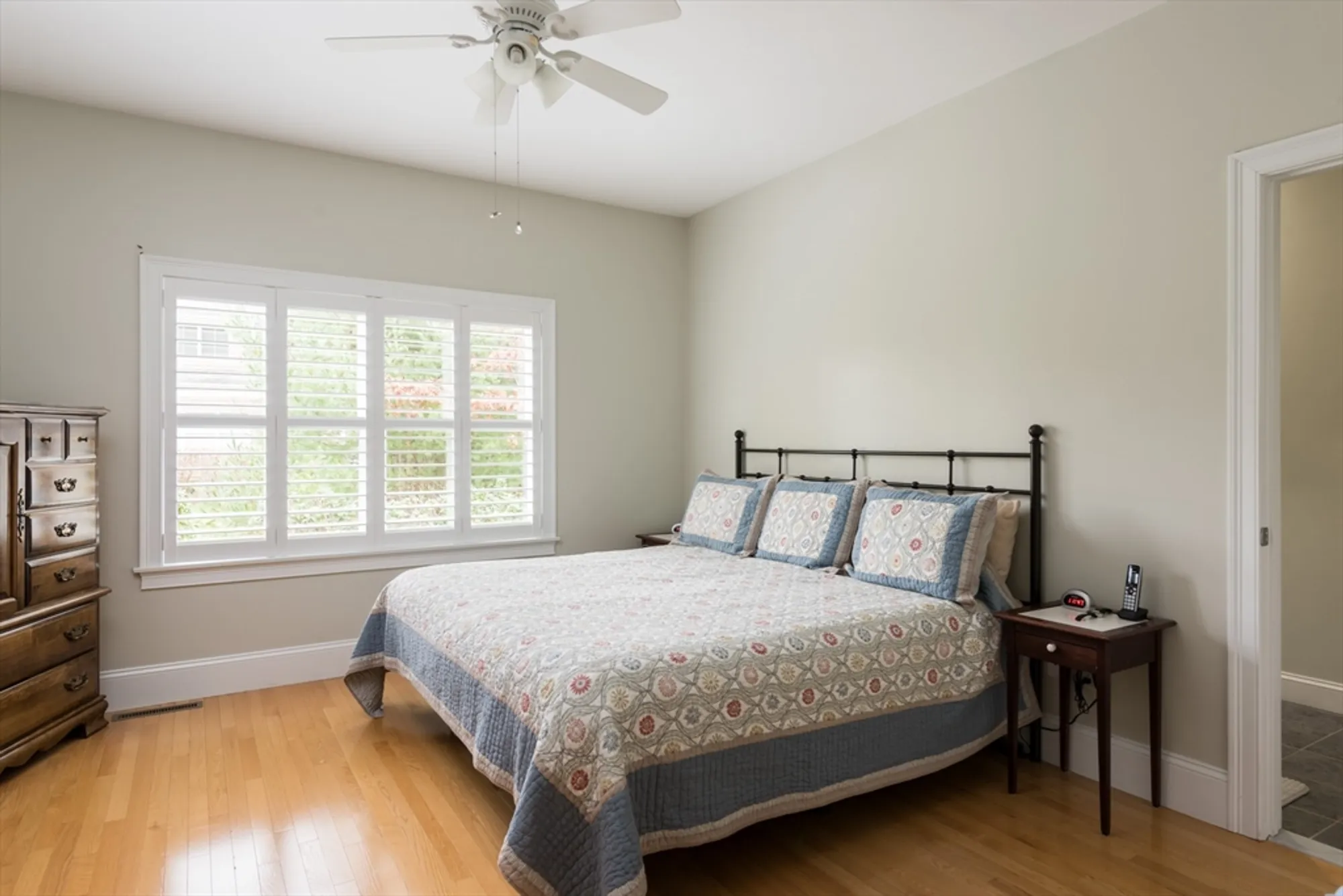 Property Slideshow image 17 of 38 | 9 hathaway pond cir # 9, Rochester, MA, 02770