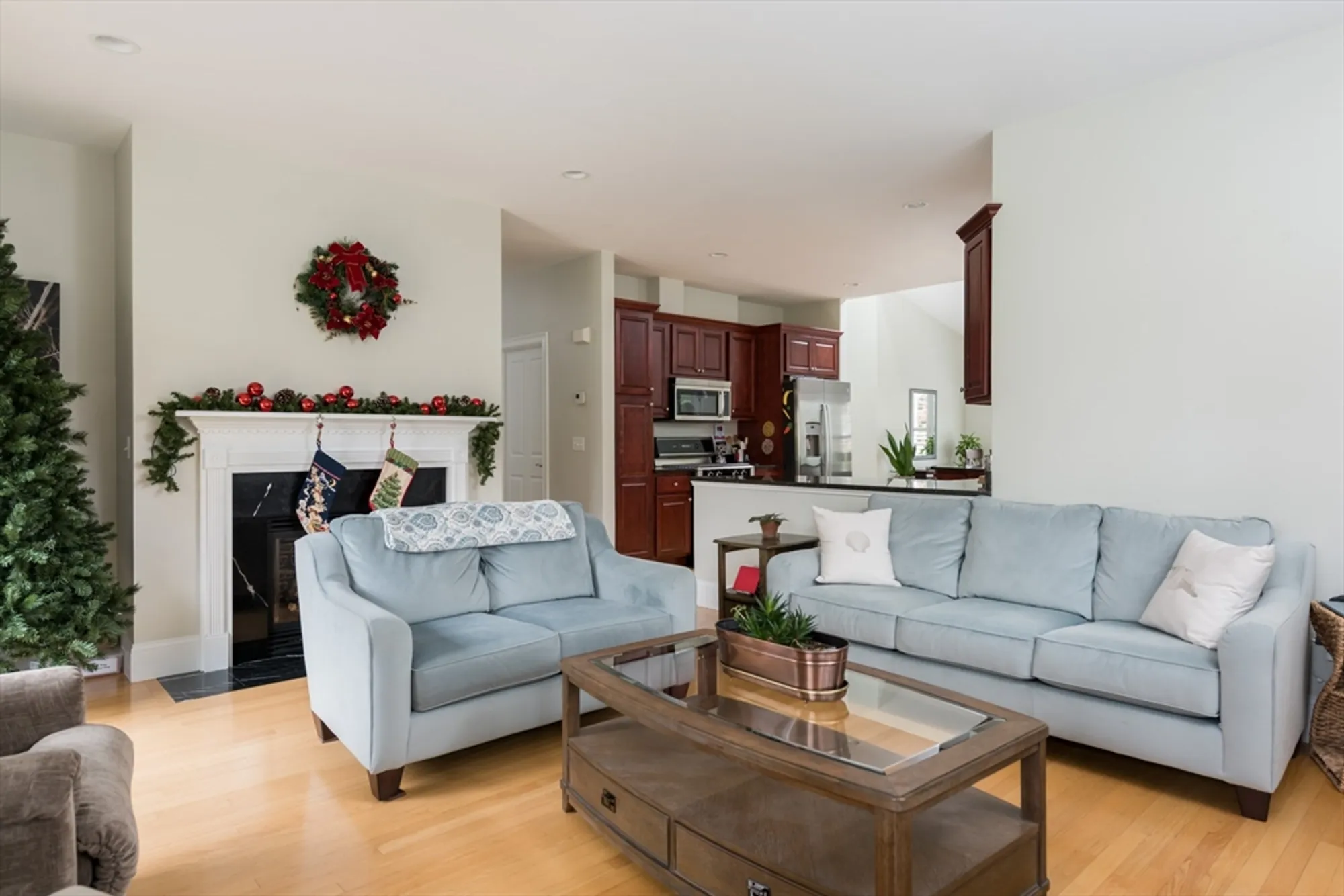 Property Slideshow image 16 of 38 | 9 hathaway pond cir # 9, Rochester, MA, 02770