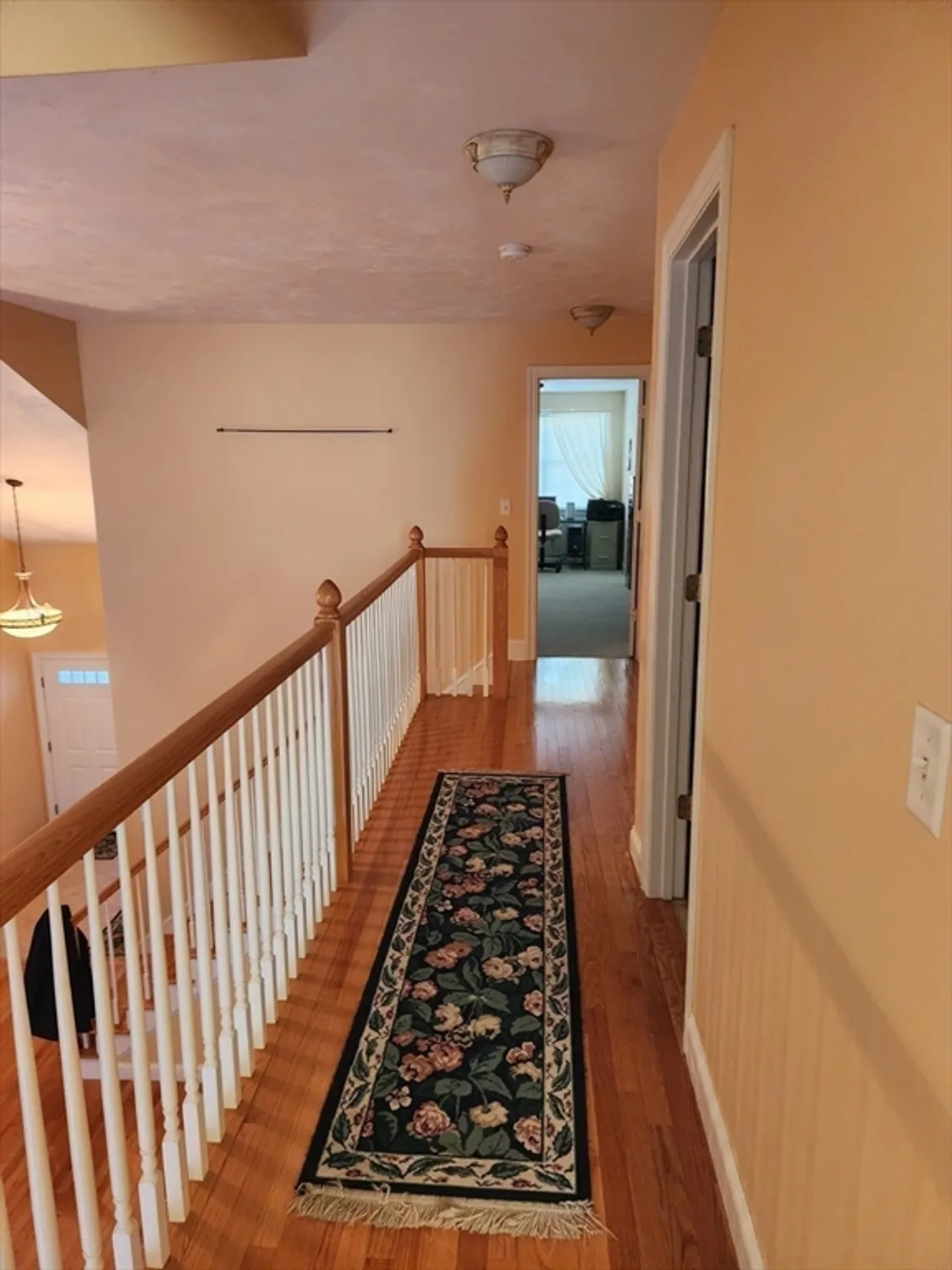 Property Slideshow image 10 of 38 | 23 horne way # 23, Millbury, MA, 01527