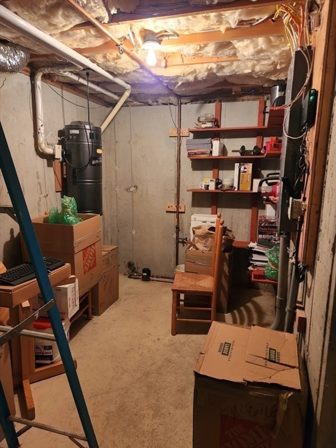 Property Slideshow image 32 of 38 | 23 horne way # 23, Millbury, MA, 01527