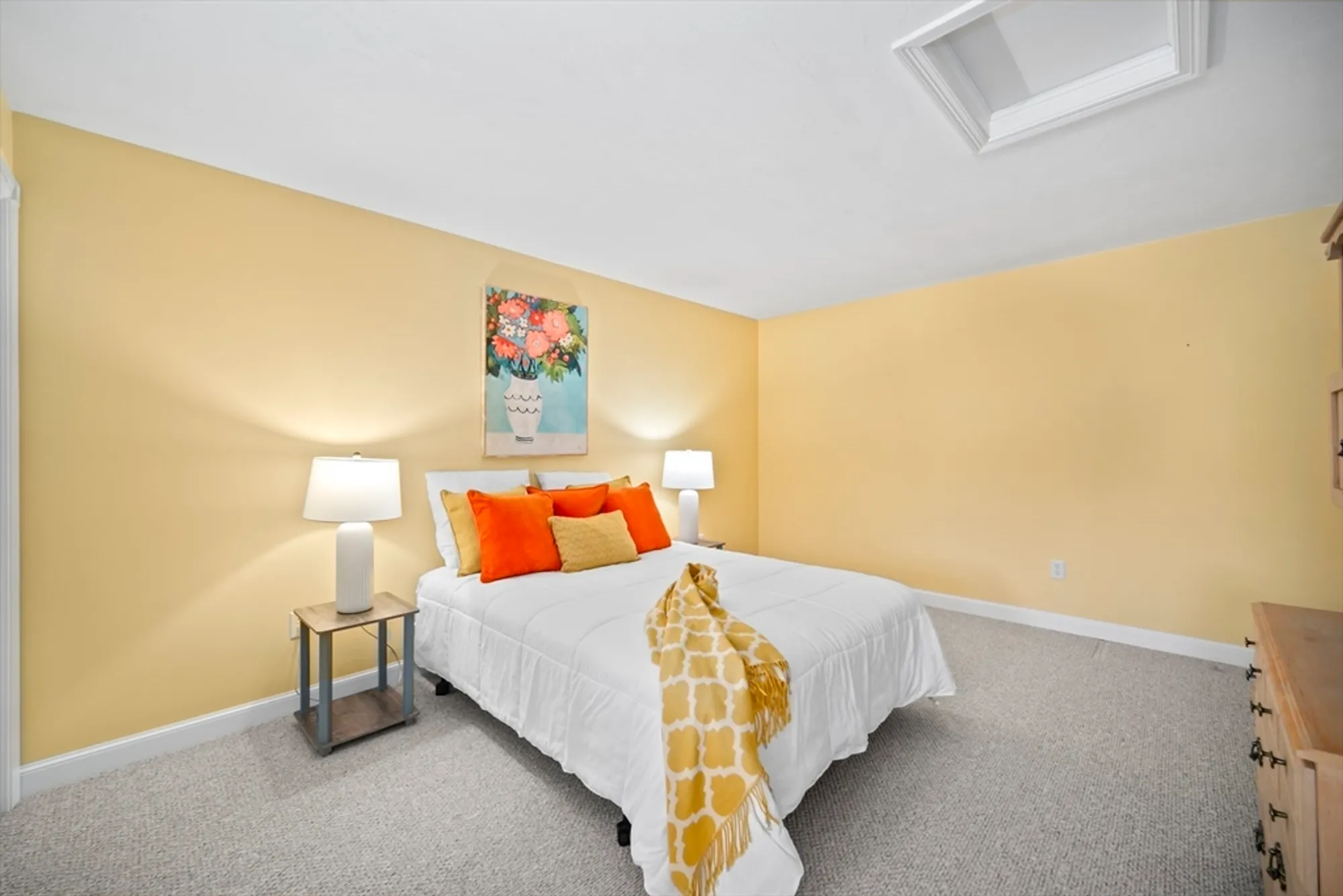 Property Slideshow image 26 of 36 | 11 whispering brook rd # 55, Marlborough, MA, 01752