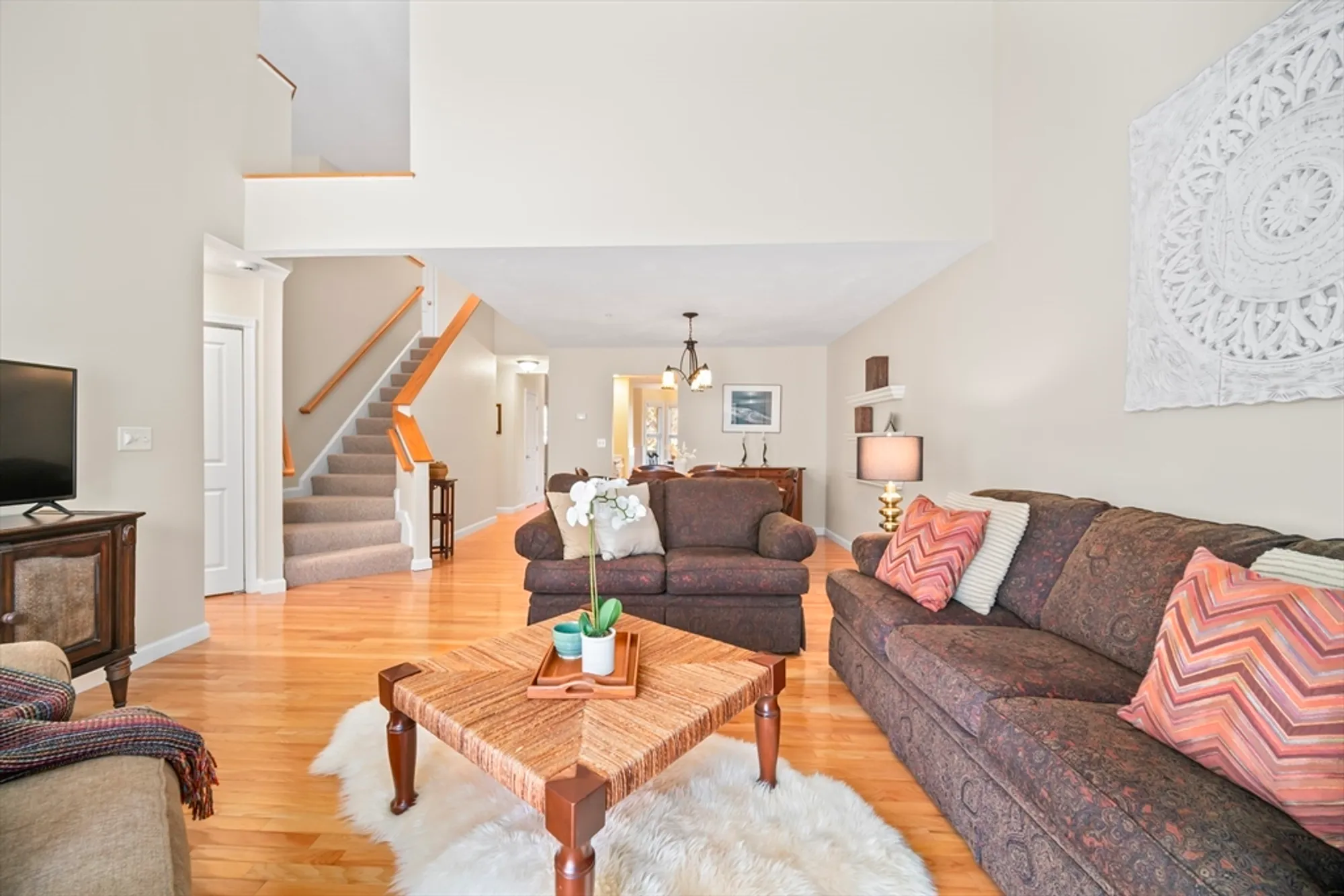 Property Slideshow image 3 of 36 | 11 whispering brook rd # 55, Marlborough, MA, 01752