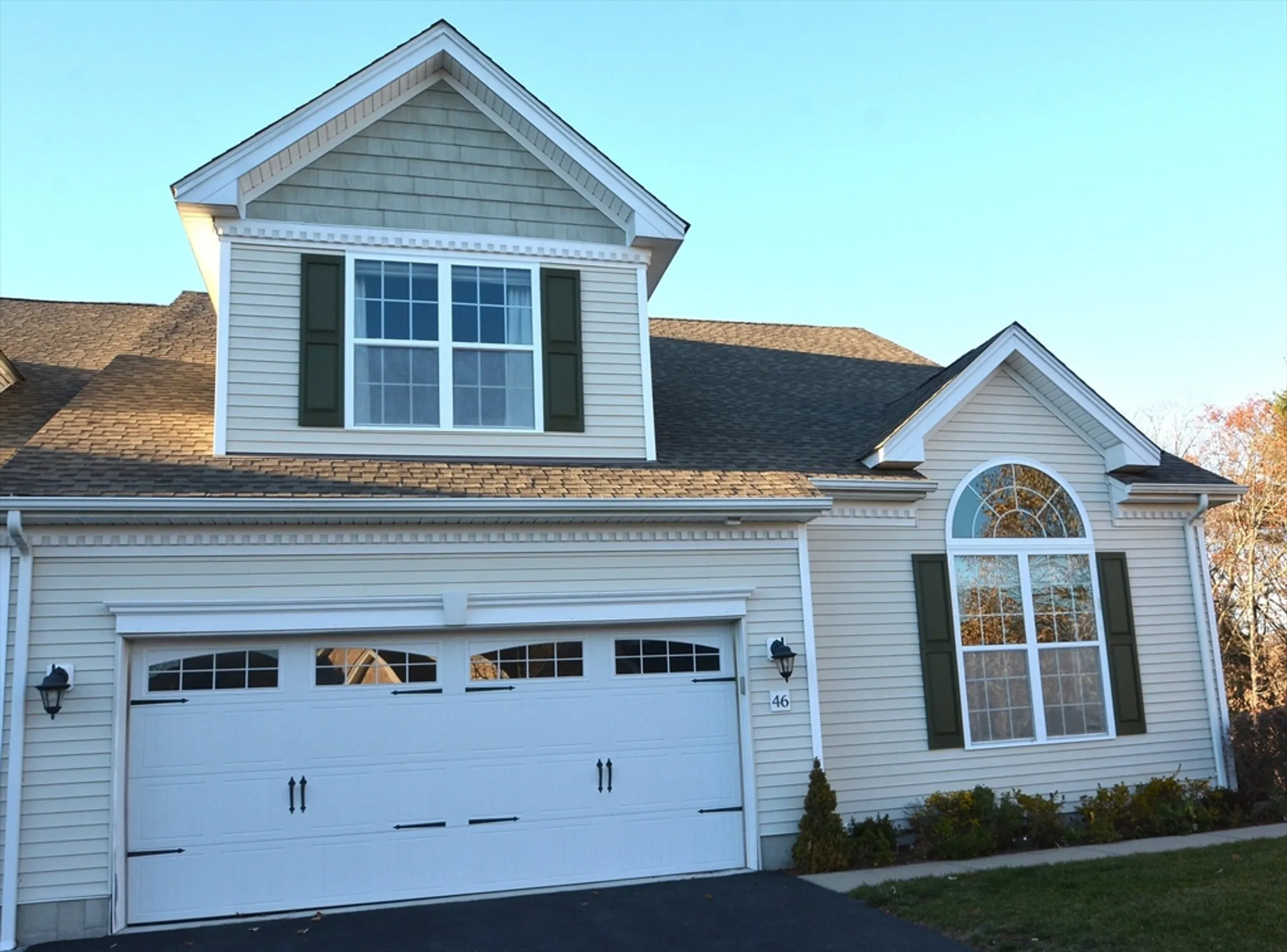 Property Slideshow image 3 of 39 | 46 hopkins cir # 46, Methuen, MA, 01844