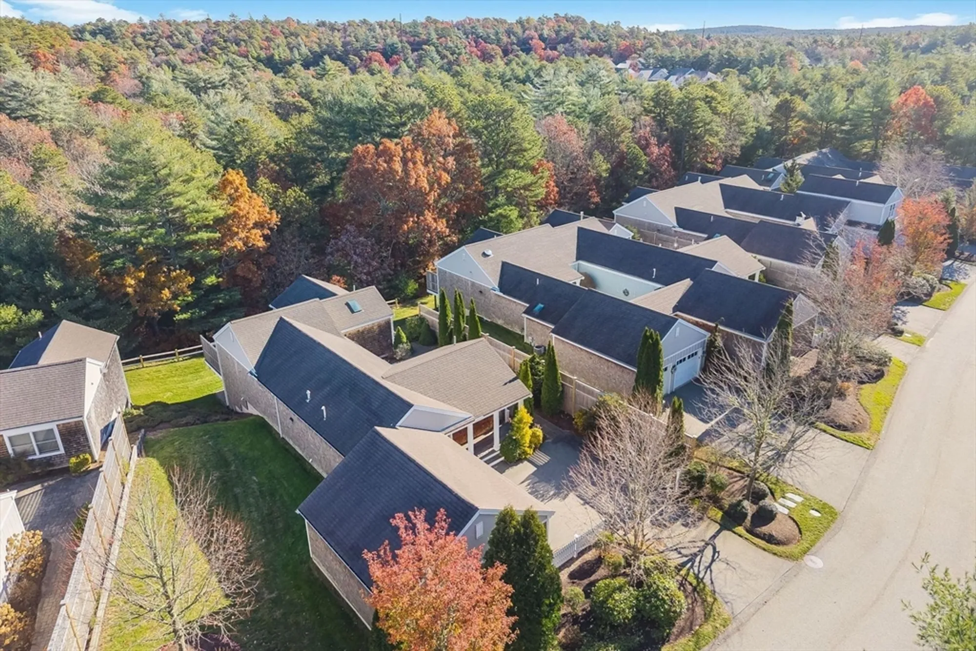 Property Slideshow image 6 of 40 | 16 rebeccas lndg # 16, Plymouth, MA, 02360