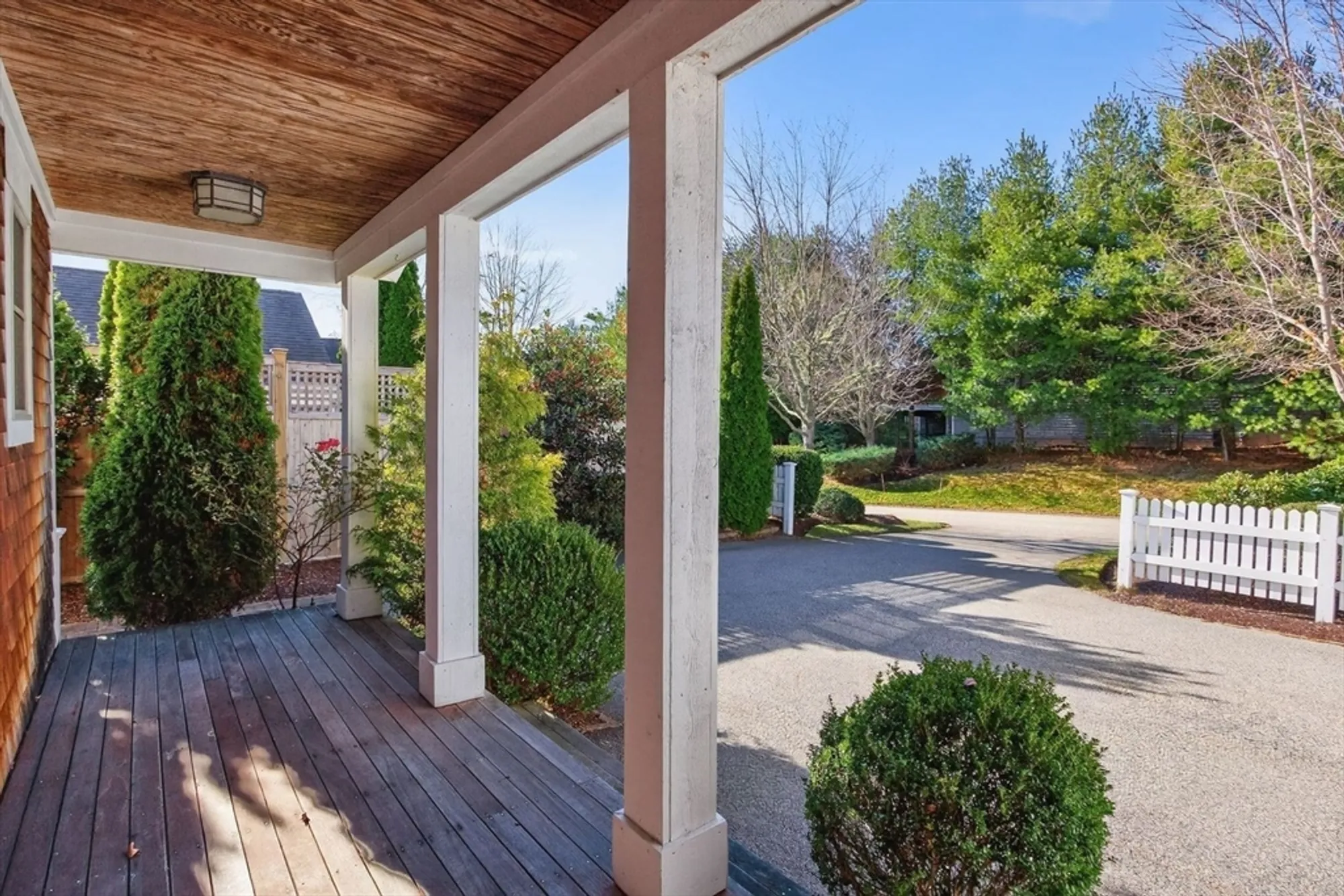 Property Slideshow image 16 of 40 | 16 rebeccas lndg # 16, Plymouth, MA, 02360