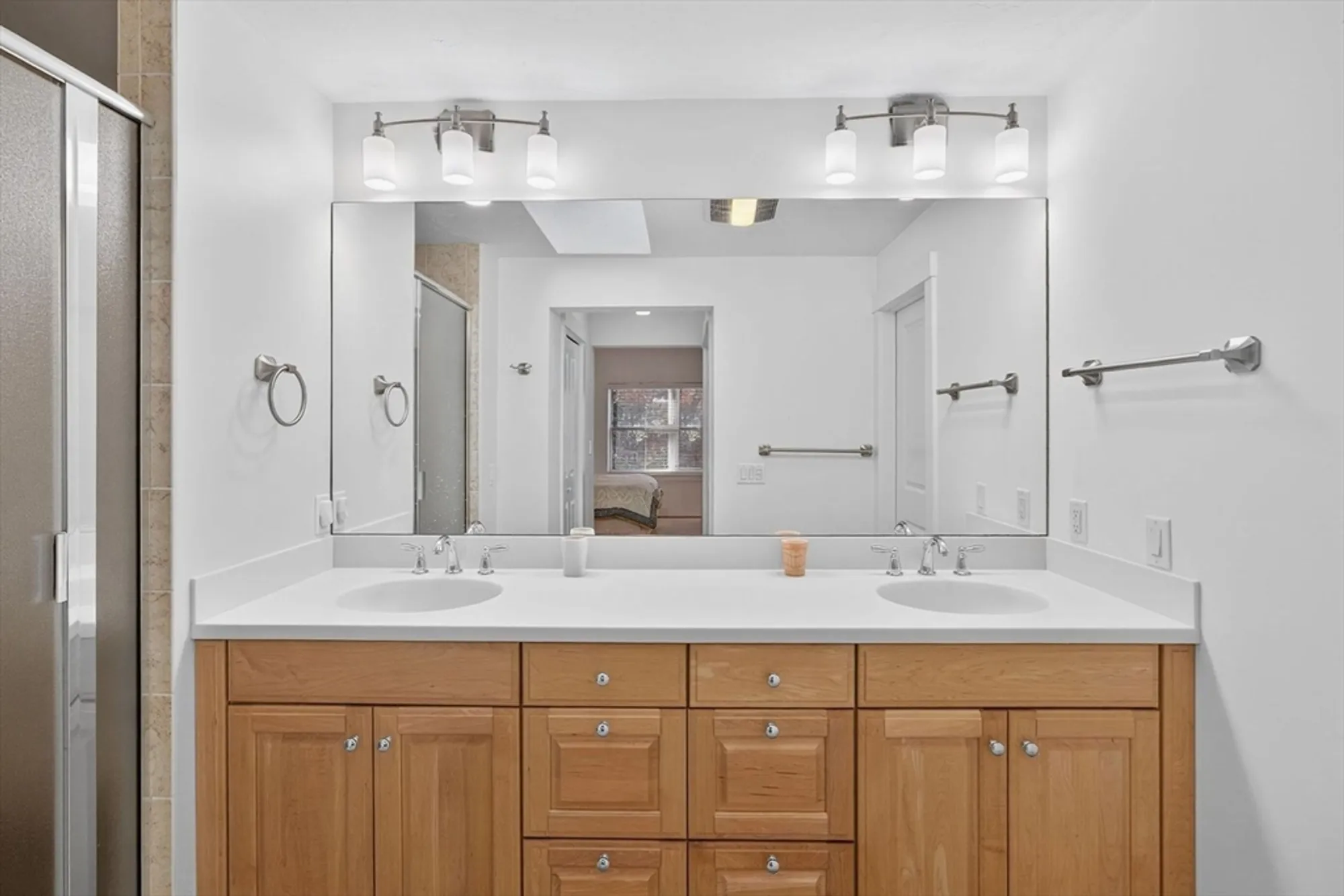 Property Slideshow image 32 of 40 | 16 rebeccas lndg # 16, Plymouth, MA, 02360