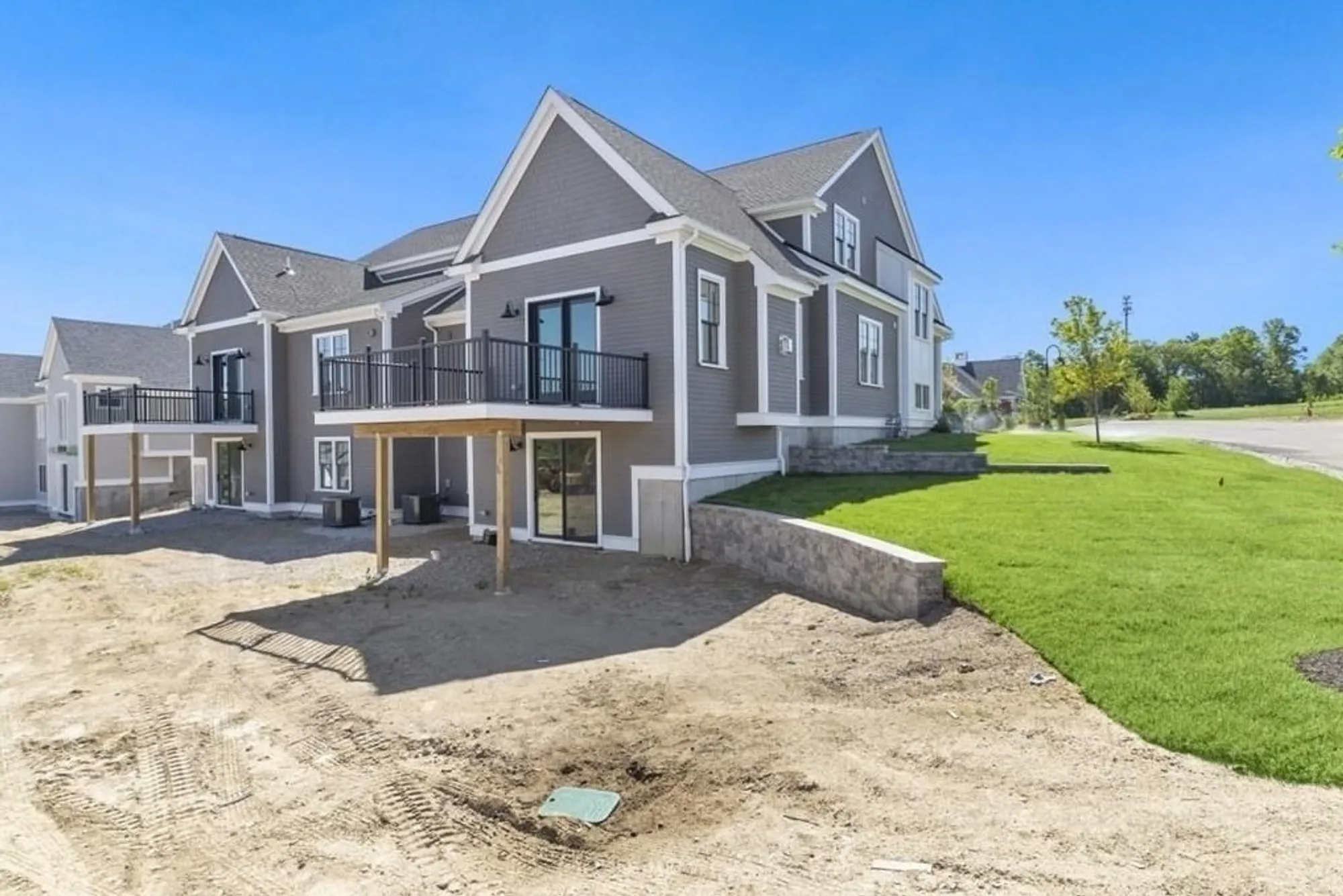 Property Slideshow image 21 of 22 | 30 waterville ln # 30, Hopkinton, MA, 01748