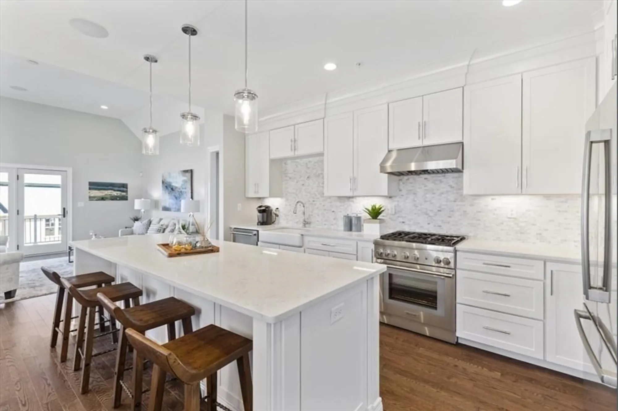 Property Slideshow image 2 of 22 | 30 waterville ln # 30, Hopkinton, MA, 01748