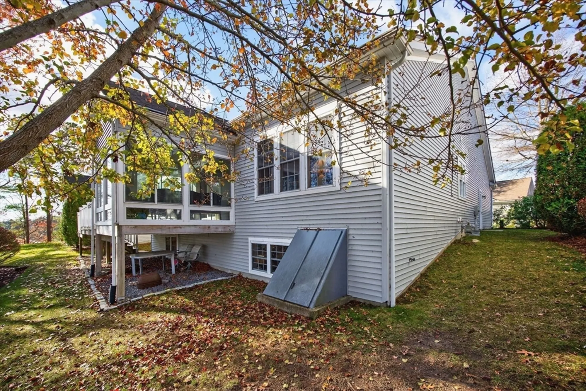 Property Slideshow image 6 of 42 | 38 great pointe, Plymouth, MA, 02360