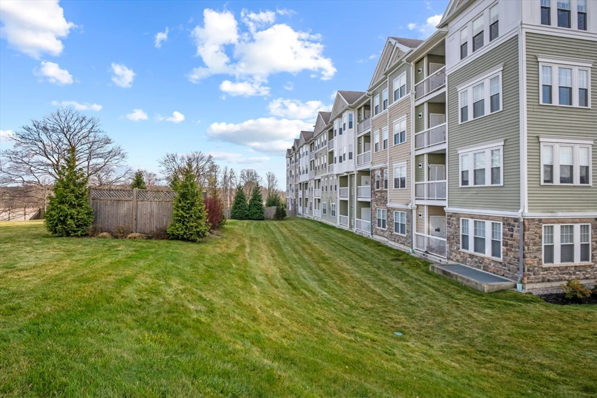 Property Slideshow image 25 of 41 | 2 talbot way 2208, Westborough, MA, 01581
