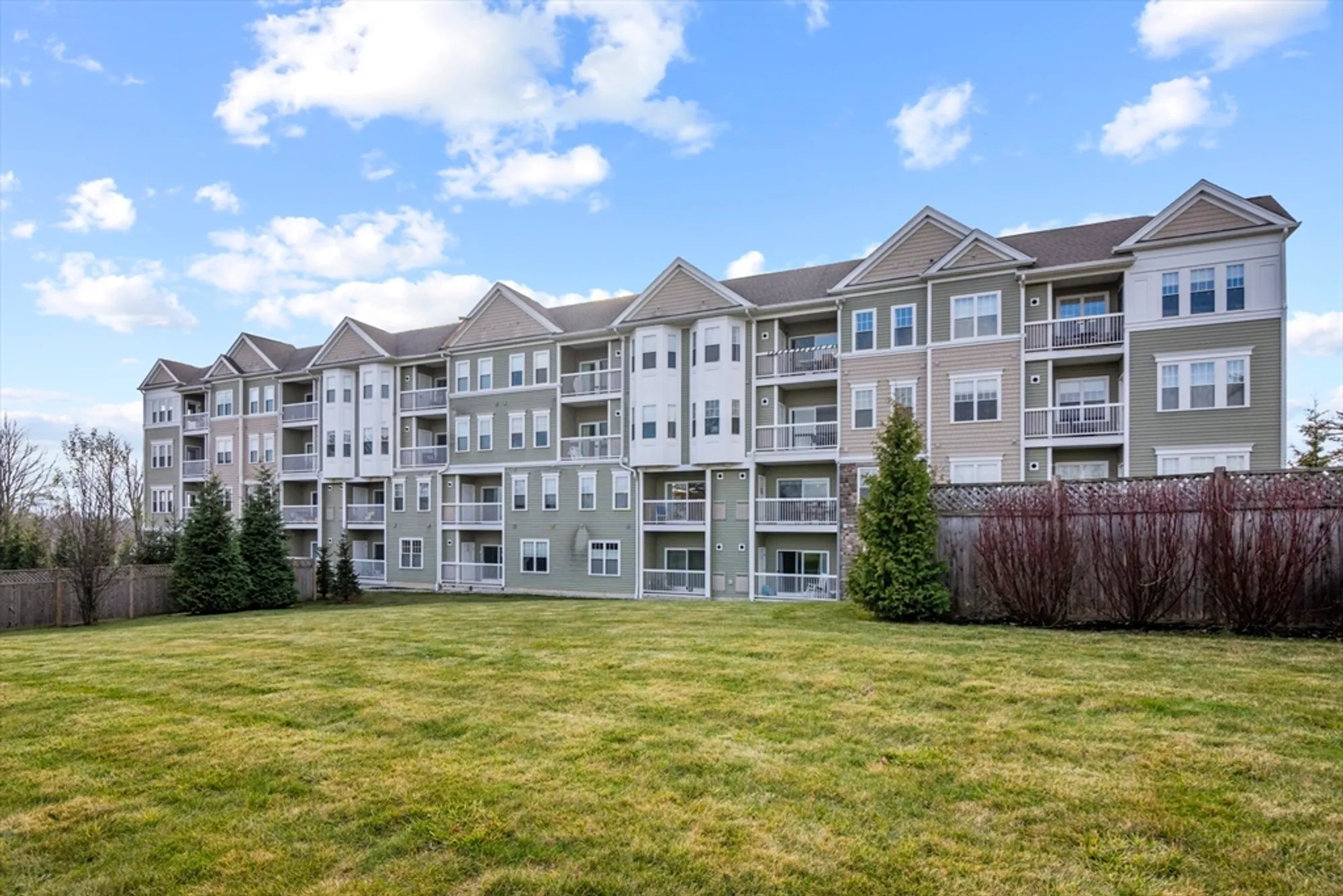 Property Slideshow image 27 of 41 | 2 talbot way 2208, Westborough, MA, 01581