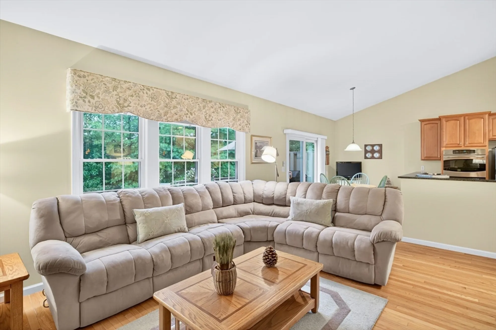 Property Slideshow image 12 of 41 | 16 picket fence, Plymouth, MA, 02360