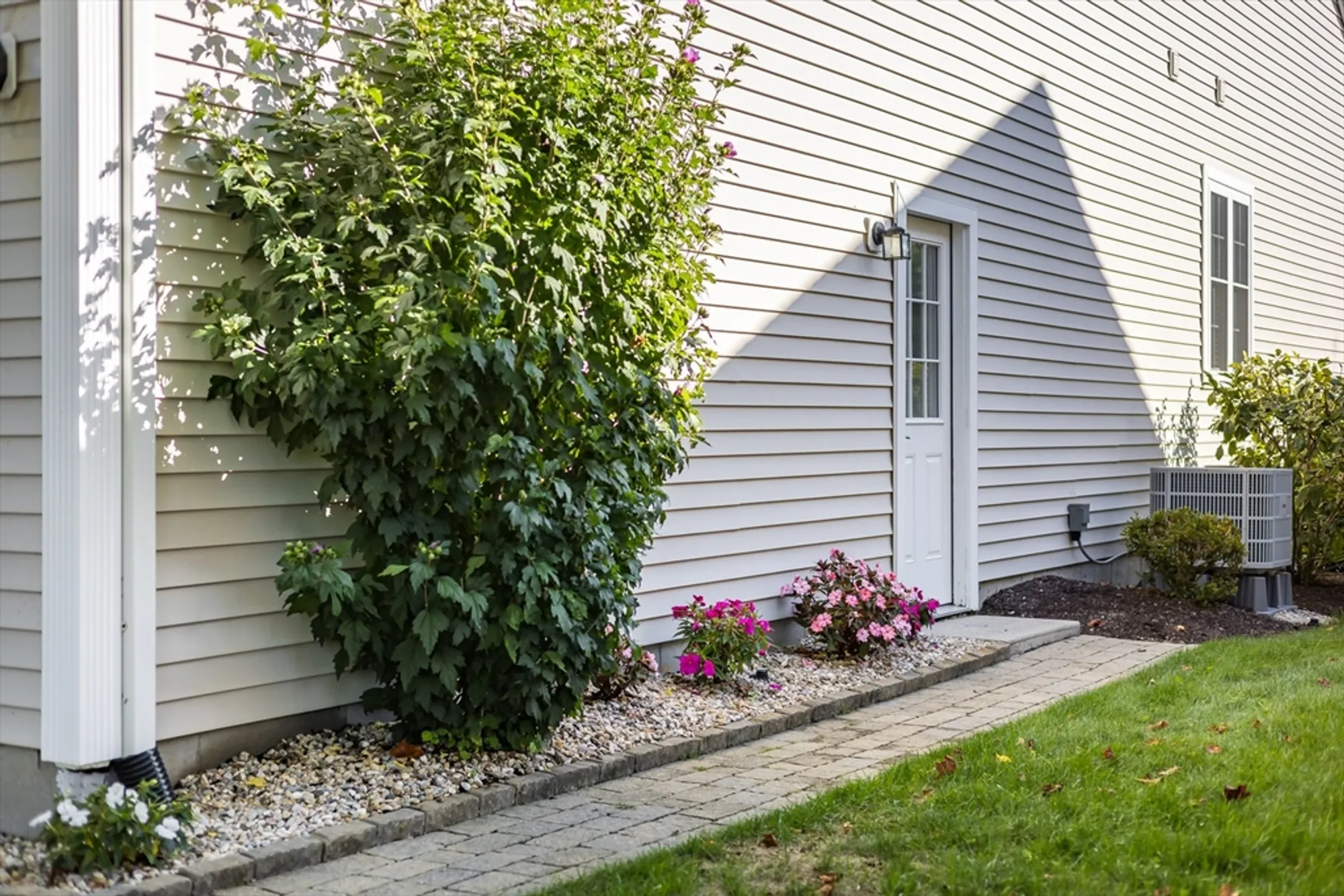 Property Slideshow image 36 of 41 | 16 picket fence, Plymouth, MA, 02360