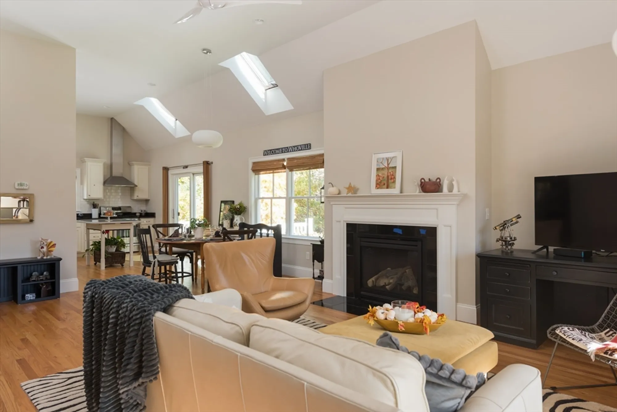 Property Slideshow image 14 of 42 | 57 hathaway pond cir # 57, Rochester, MA, 02770