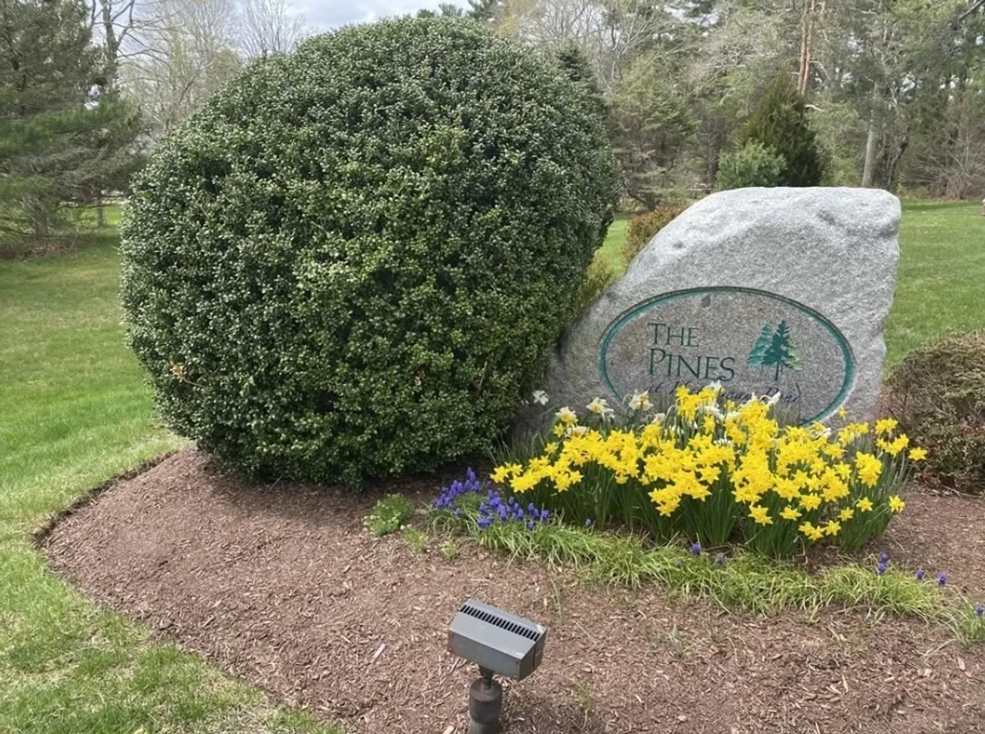 Property Slideshow image 40 of 42 | 57 hathaway pond cir # 57, Rochester, MA, 02770