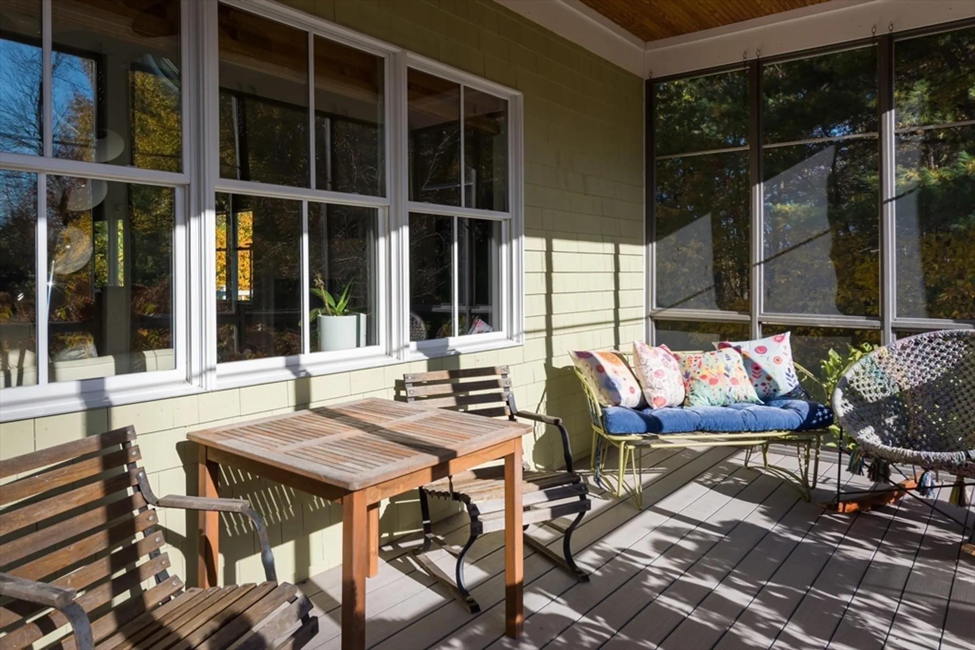 Property Slideshow image 8 of 42 | 57 hathaway pond cir # 57, Rochester, MA, 02770