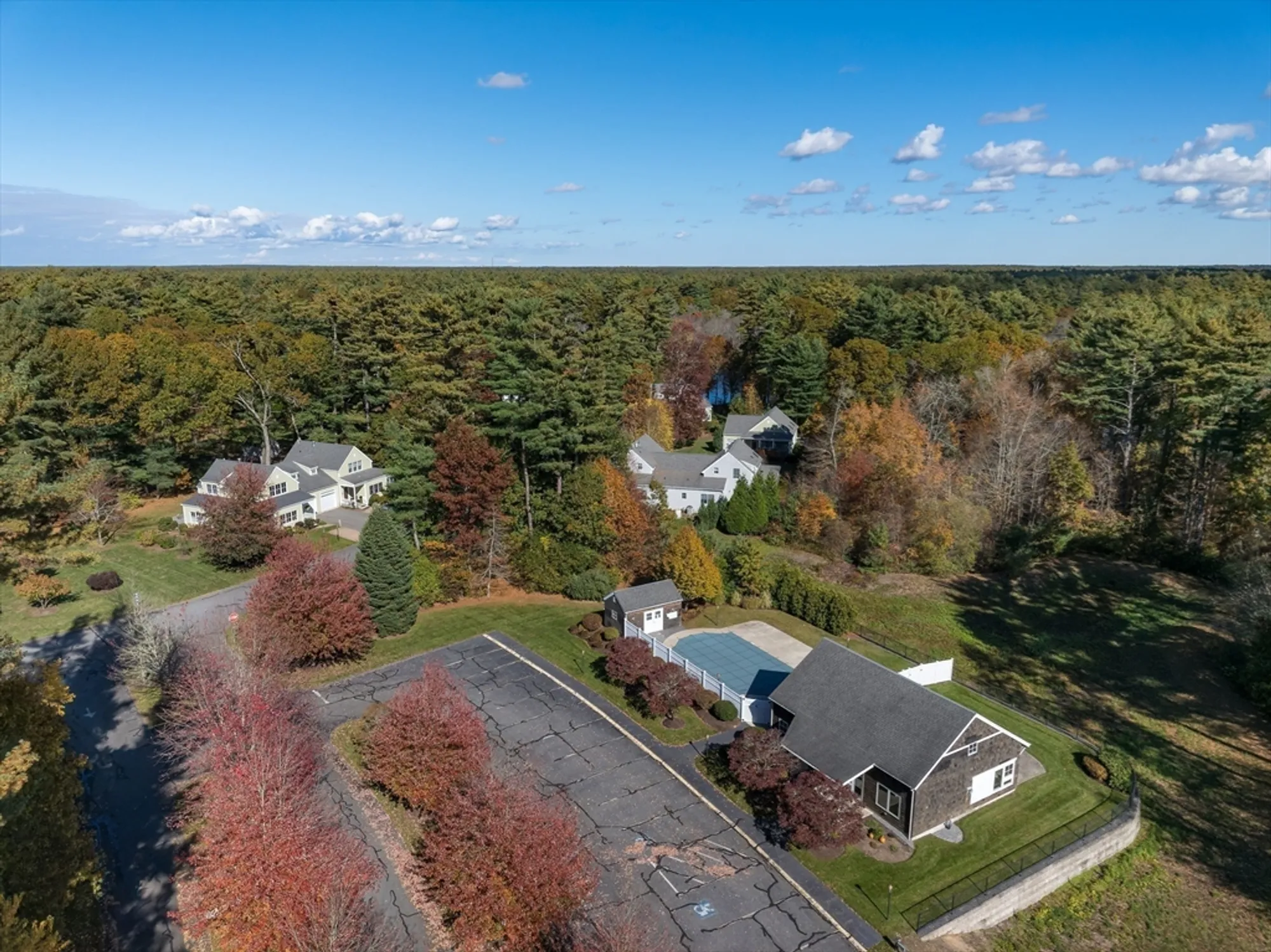 Property Slideshow image 34 of 42 | 57 hathaway pond cir # 57, Rochester, MA, 02770